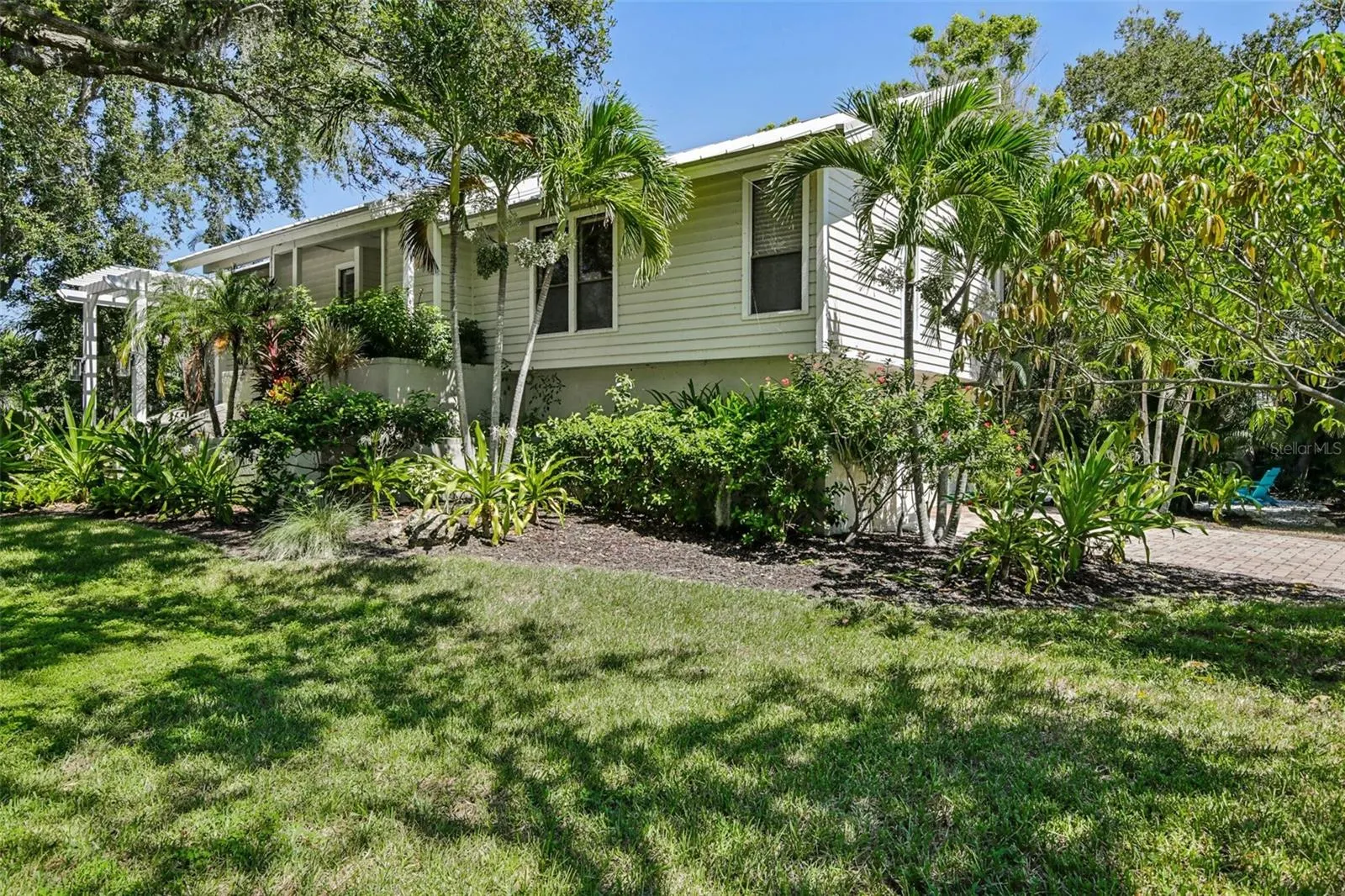 3390 BAYOU SOUND