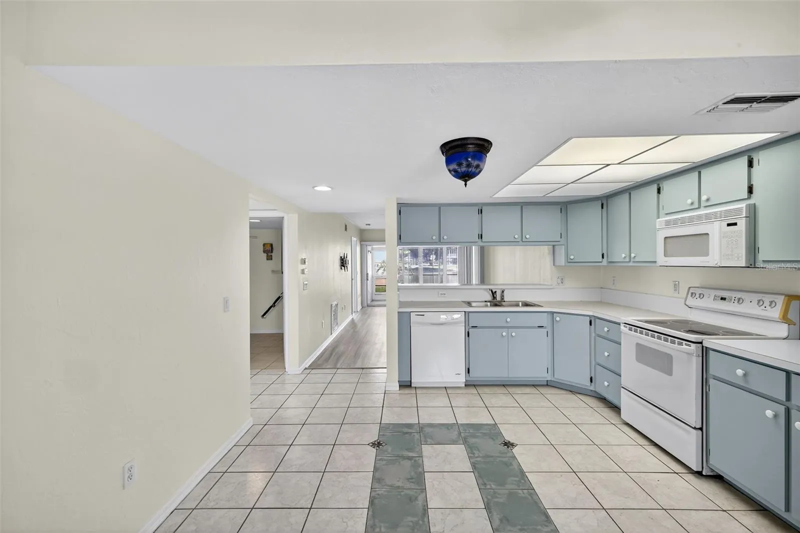 11644 SW EGRET CIR #701, #701