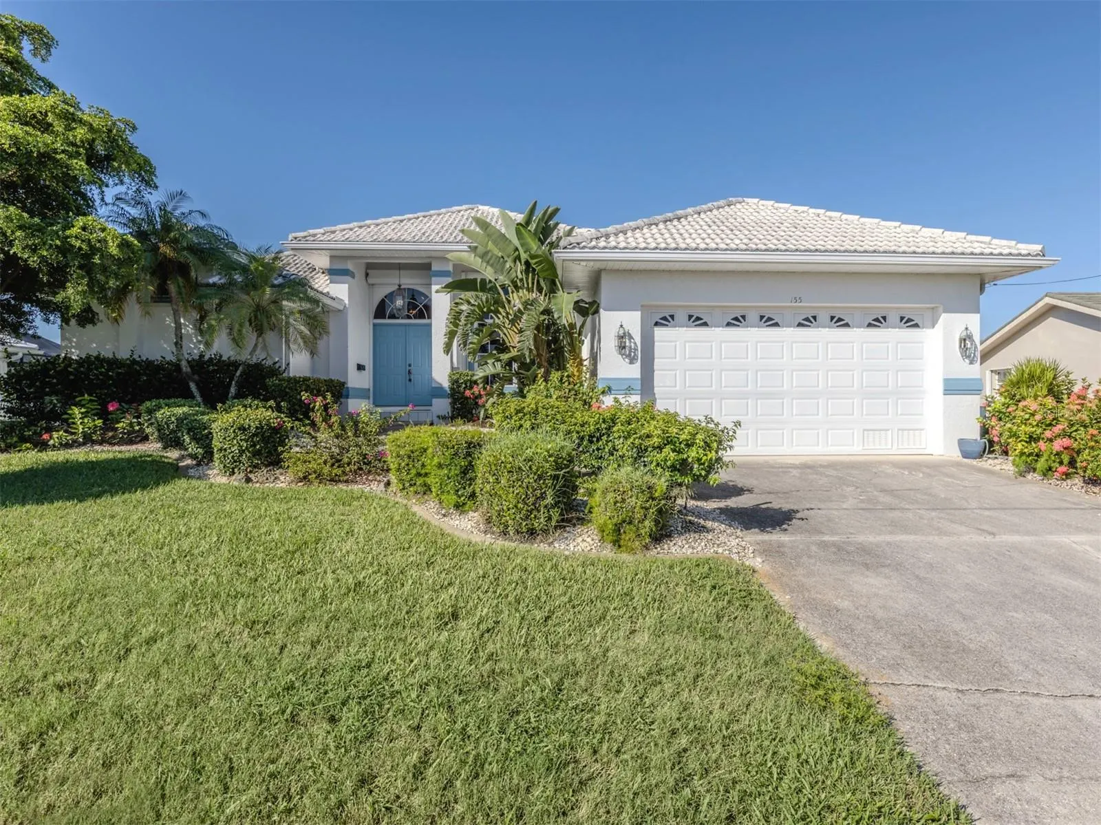 155 CRESCENT DR