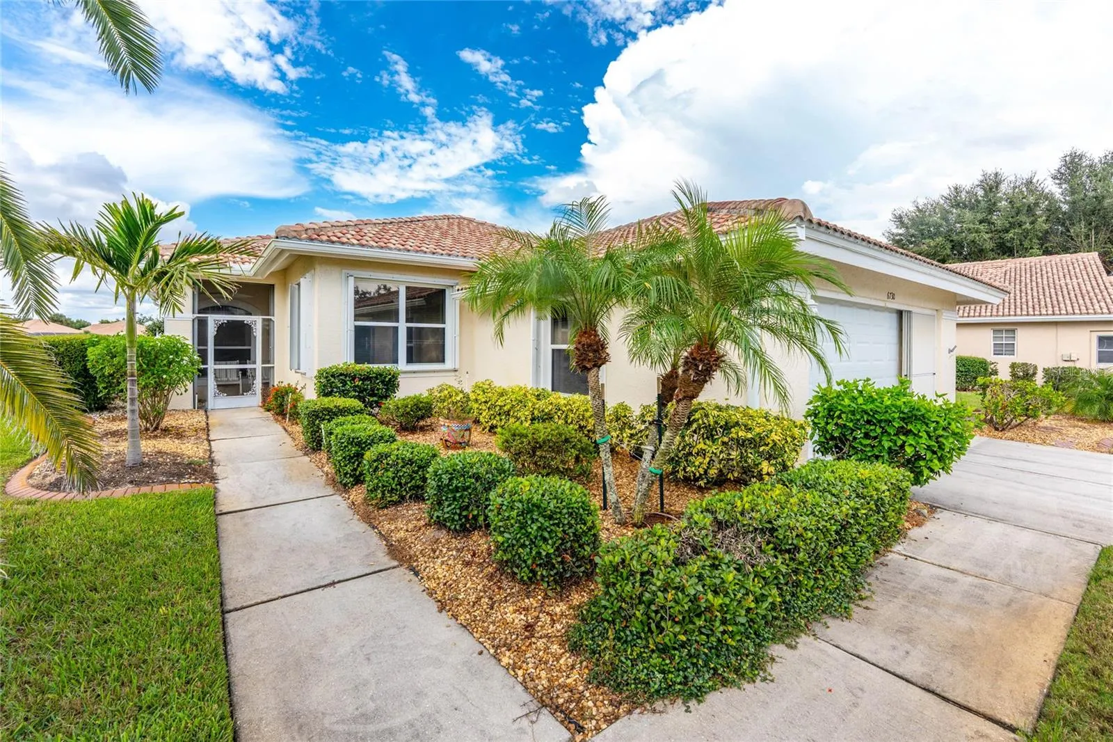 6730 GREENVIEW LN