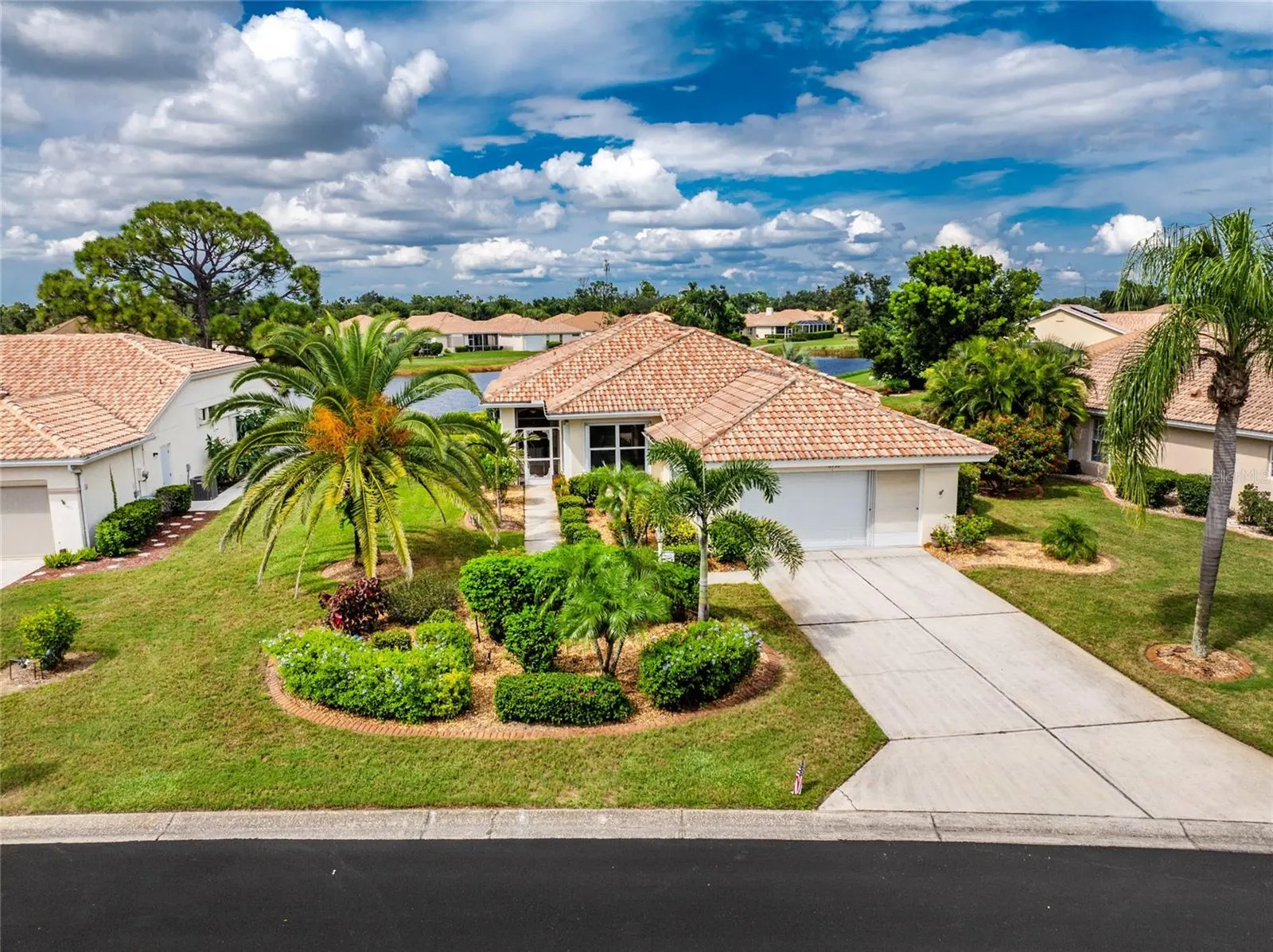 6730 GREENVIEW LN