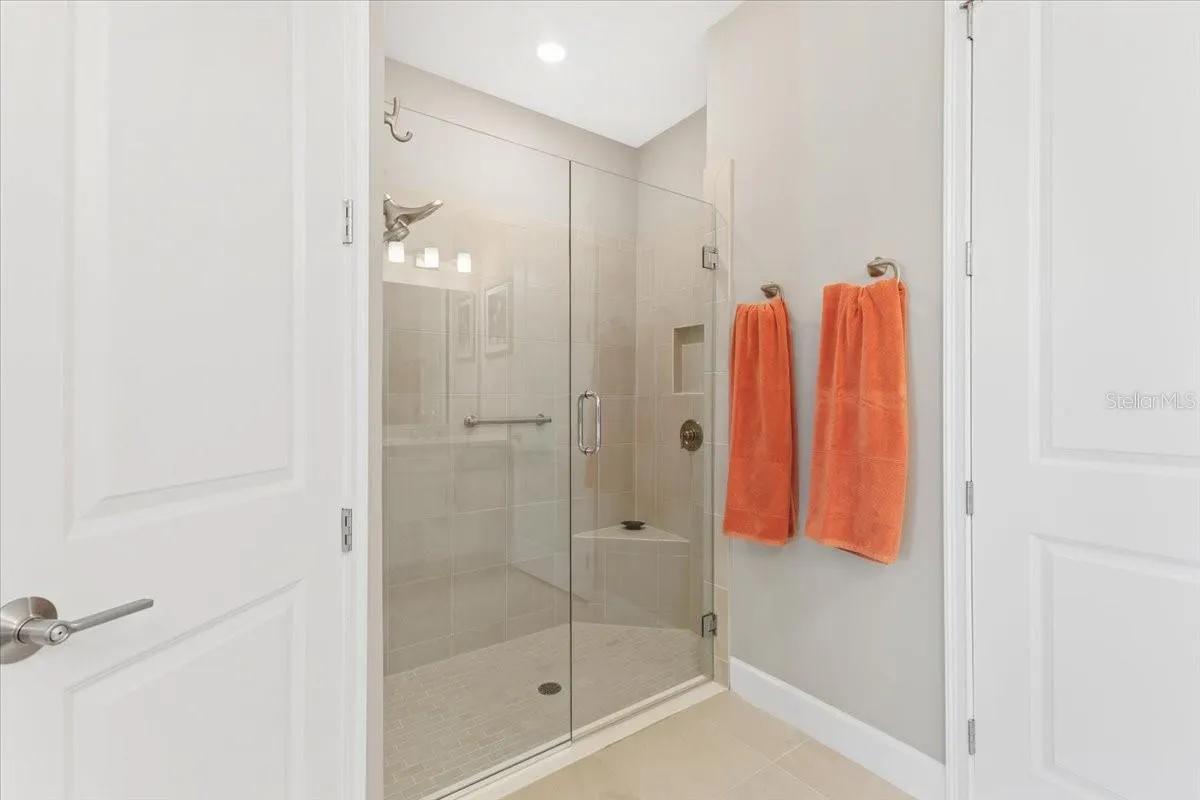 6236 GRANDVIEW HILL CT