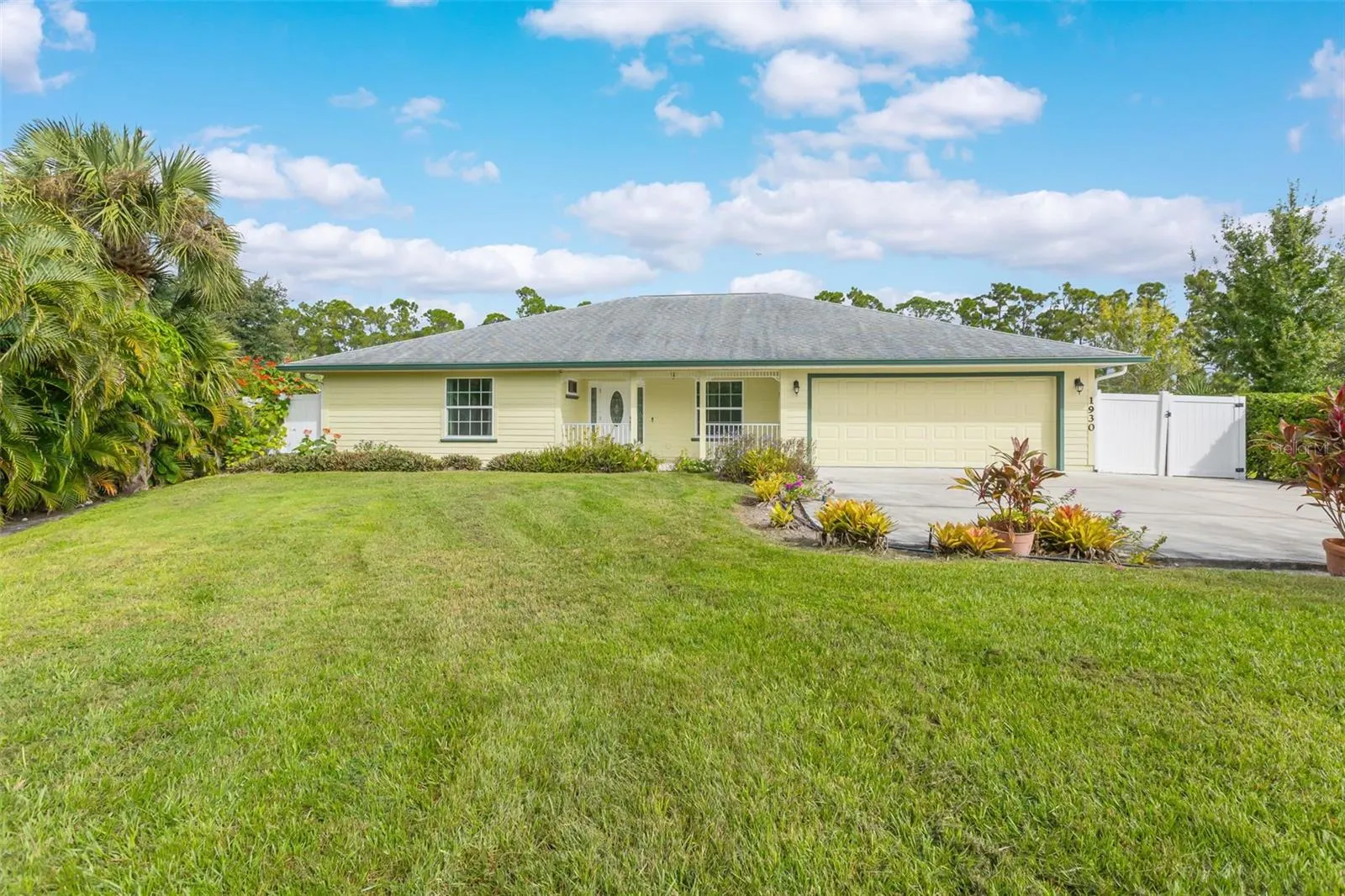 1930 GRANDVIEW DR