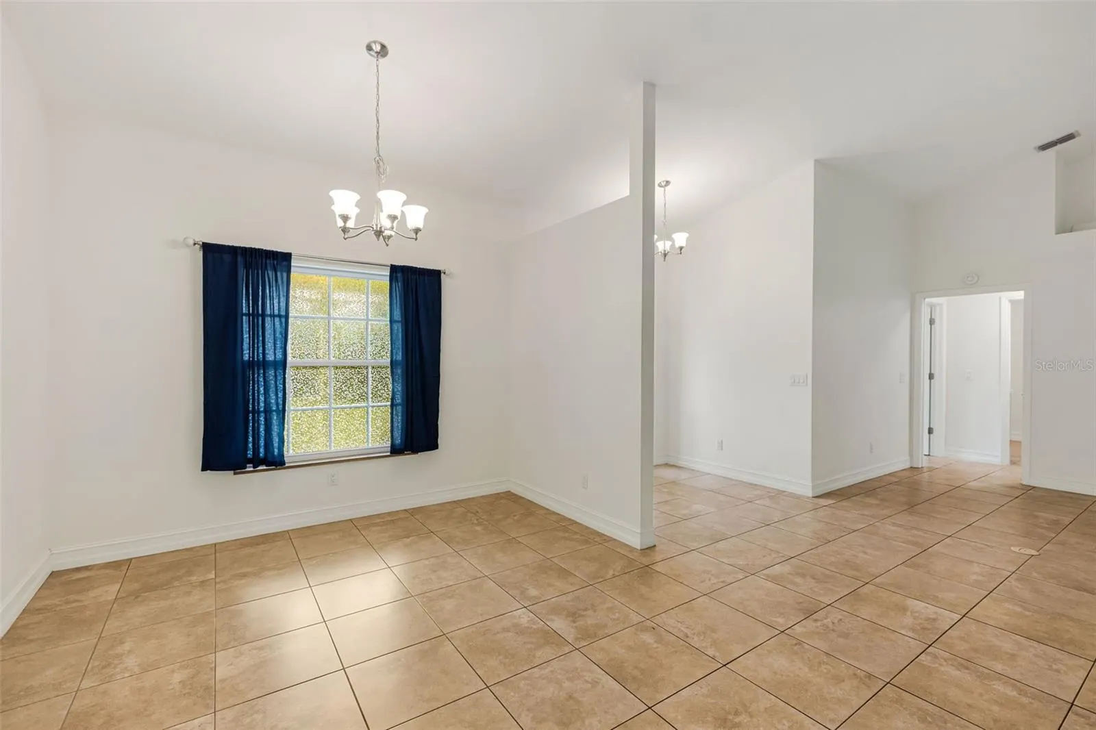 1930 GRANDVIEW DR