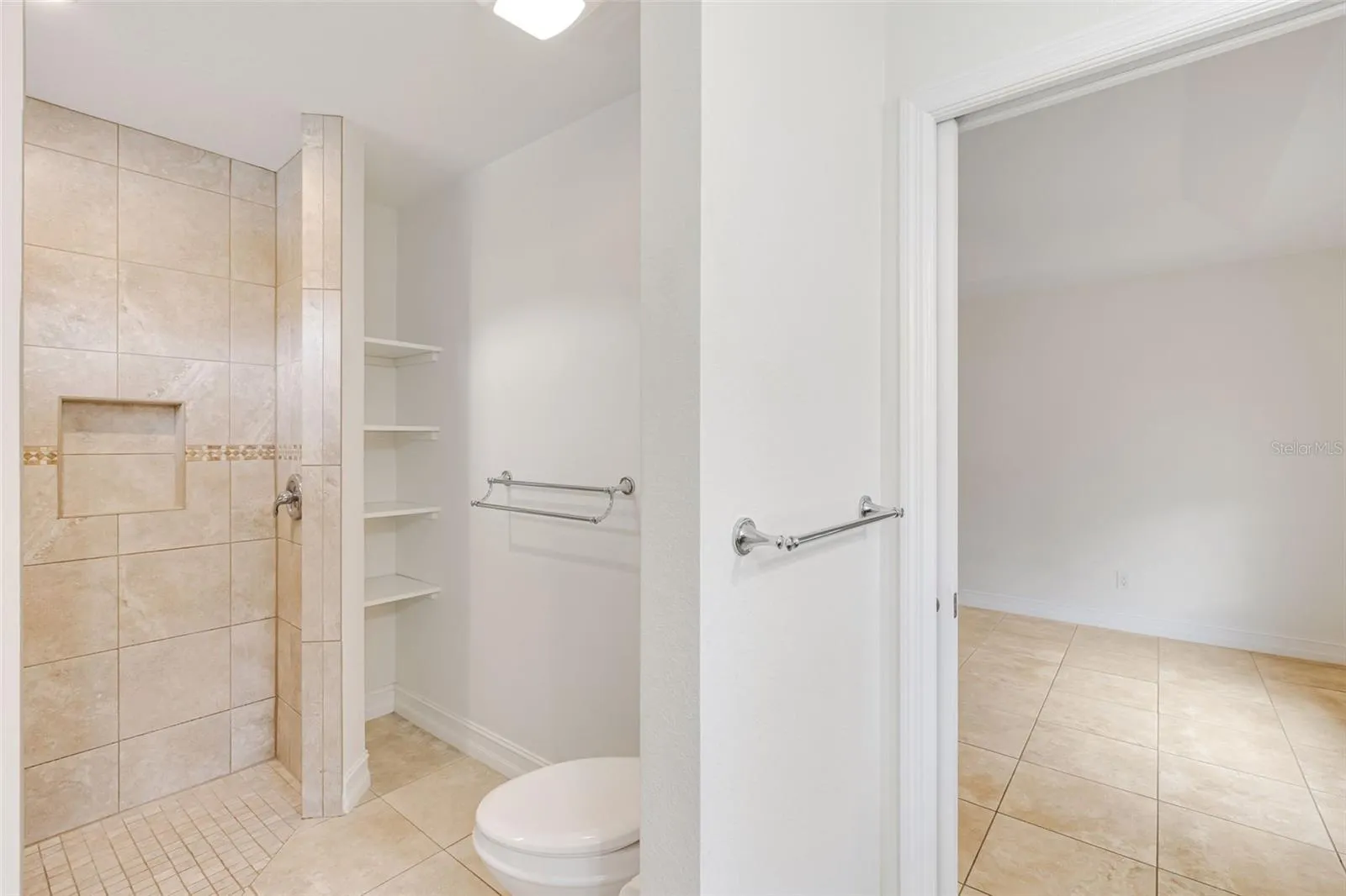 1930 GRANDVIEW DR