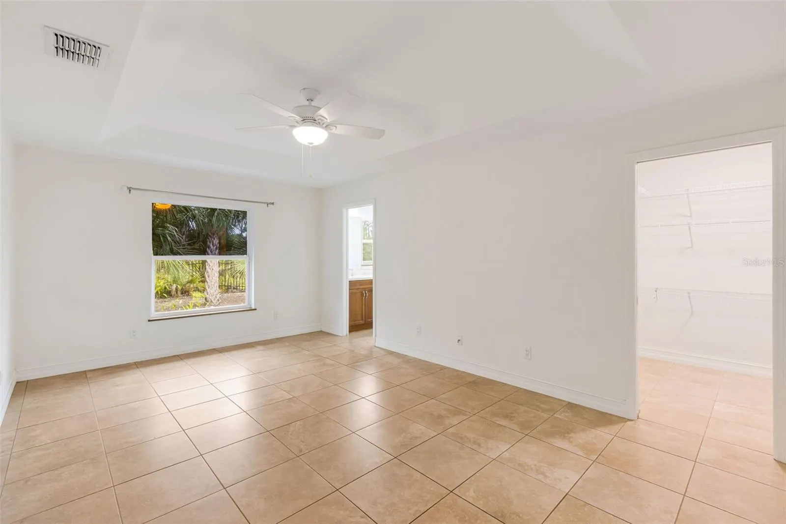 1930 GRANDVIEW DR