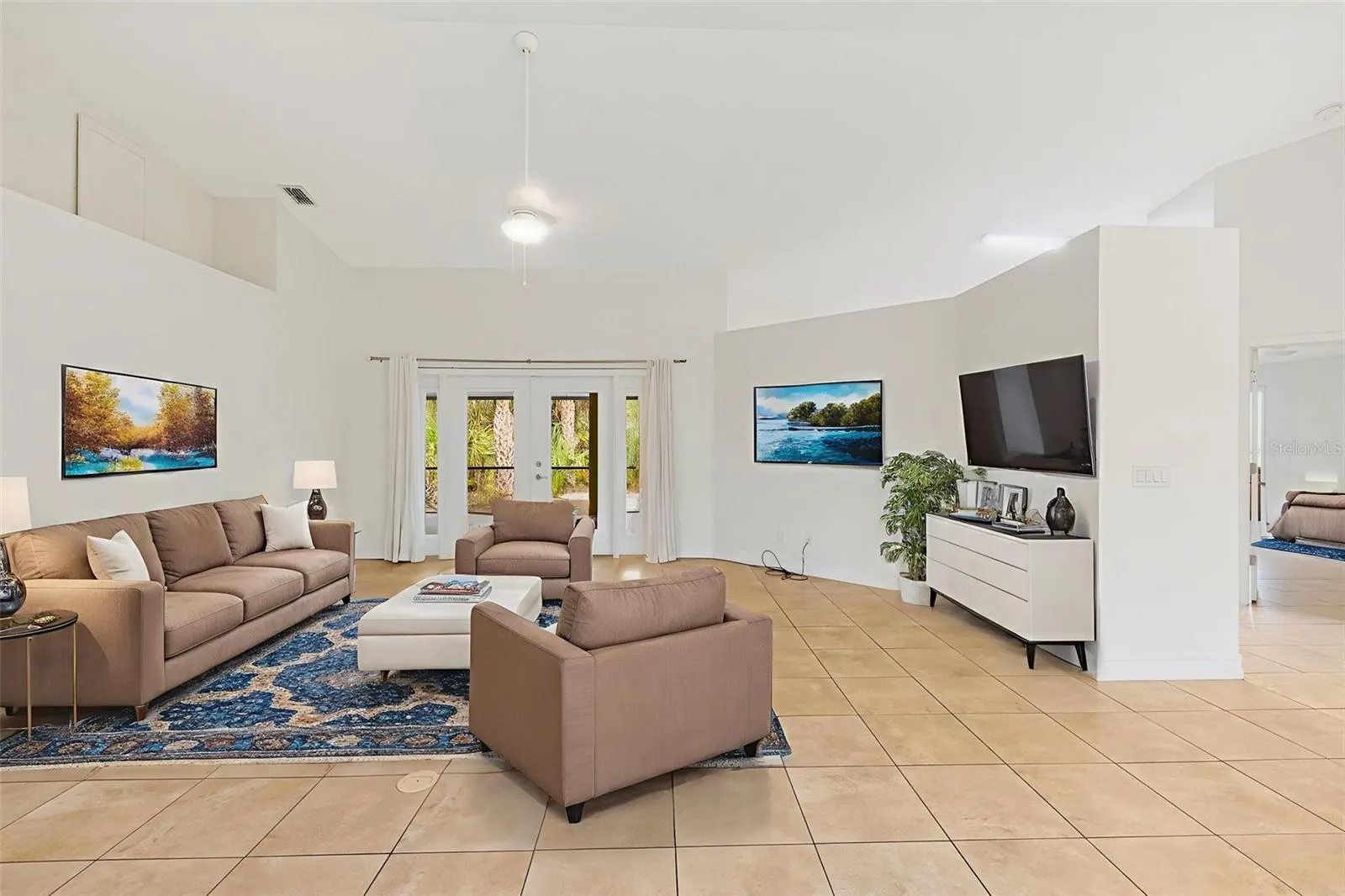 1930 GRANDVIEW DR