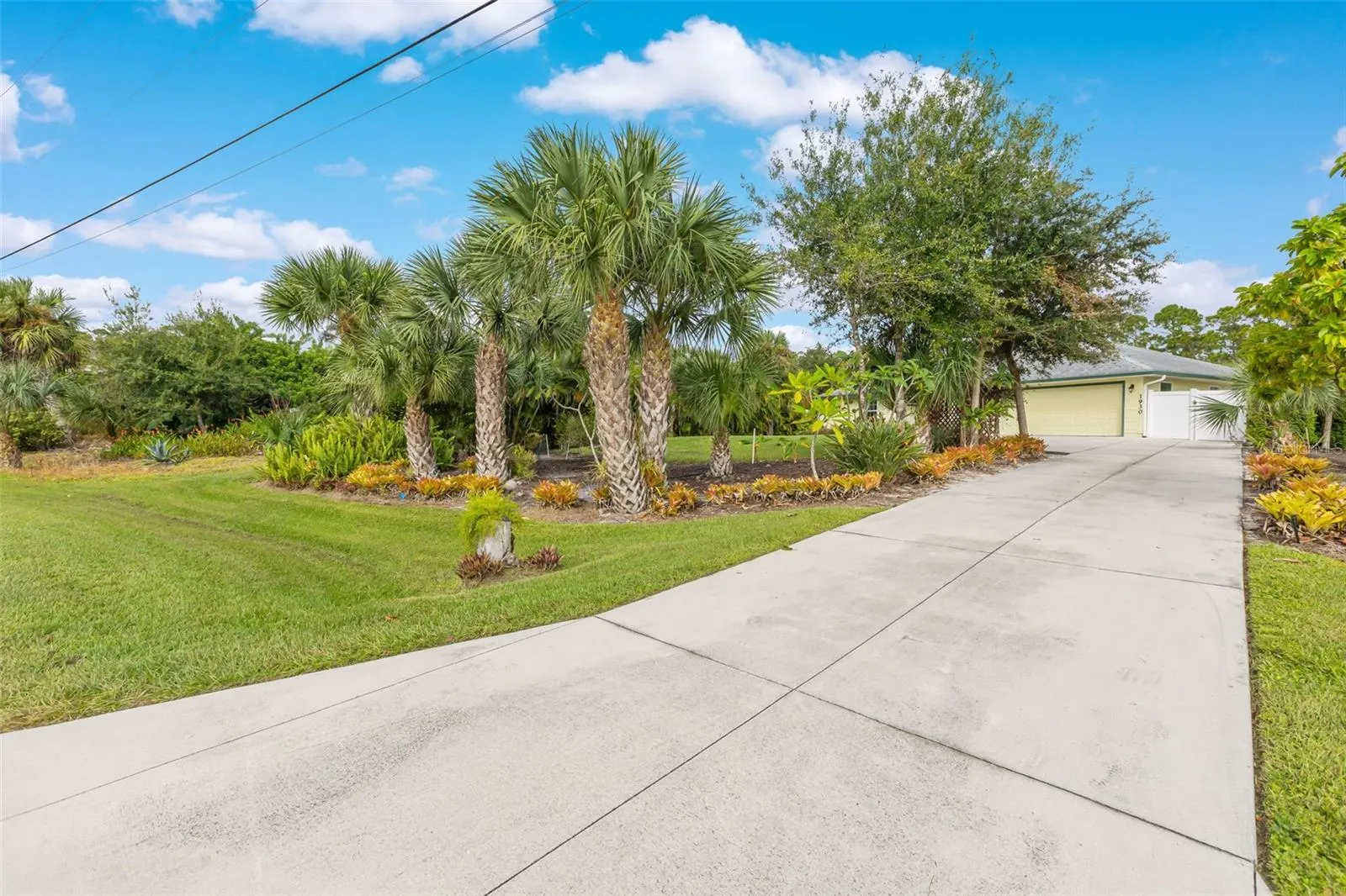 1930 GRANDVIEW DR
