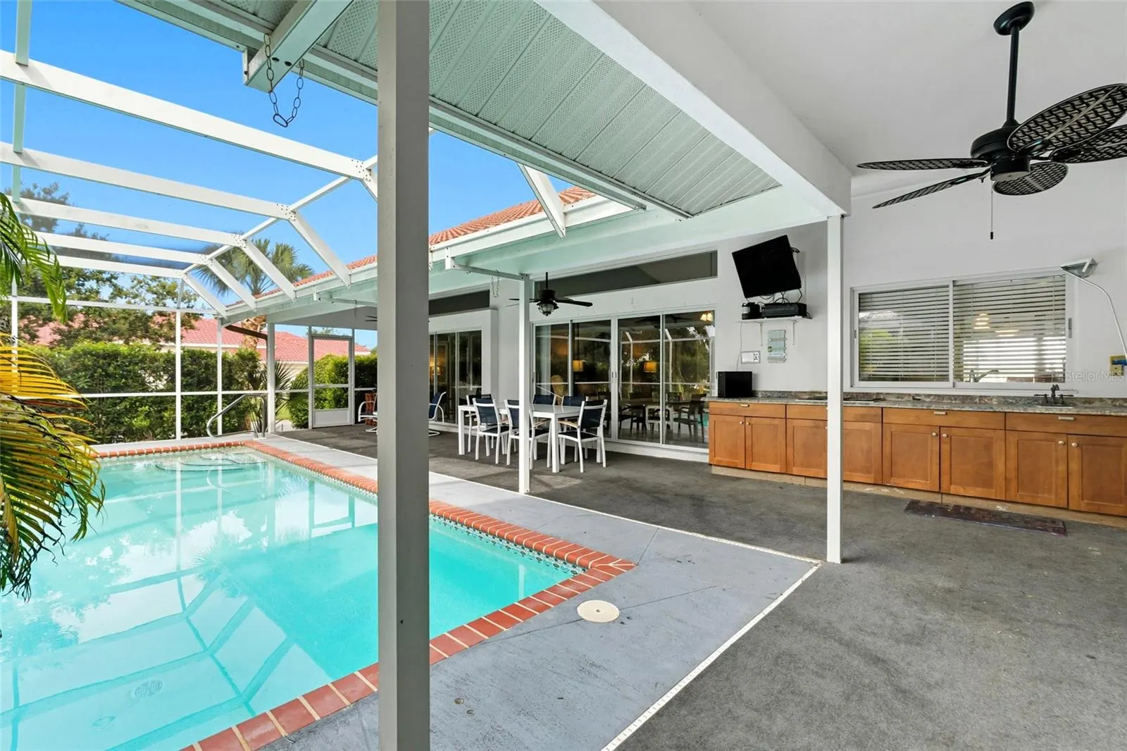 1602 SOUTHBAY DR