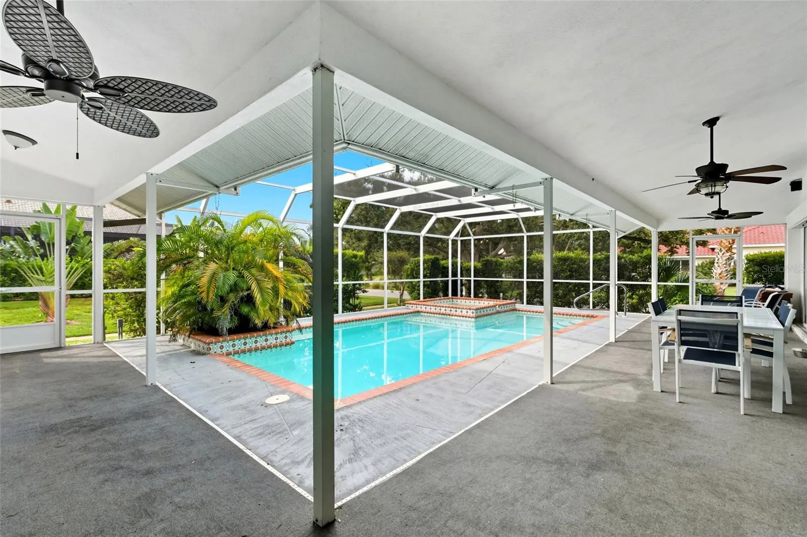 1602 SOUTHBAY DR
