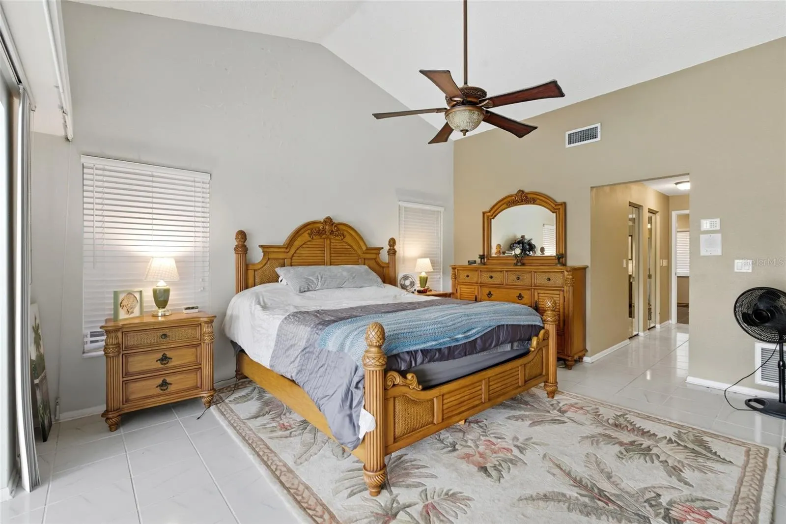 1602 SOUTHBAY DR