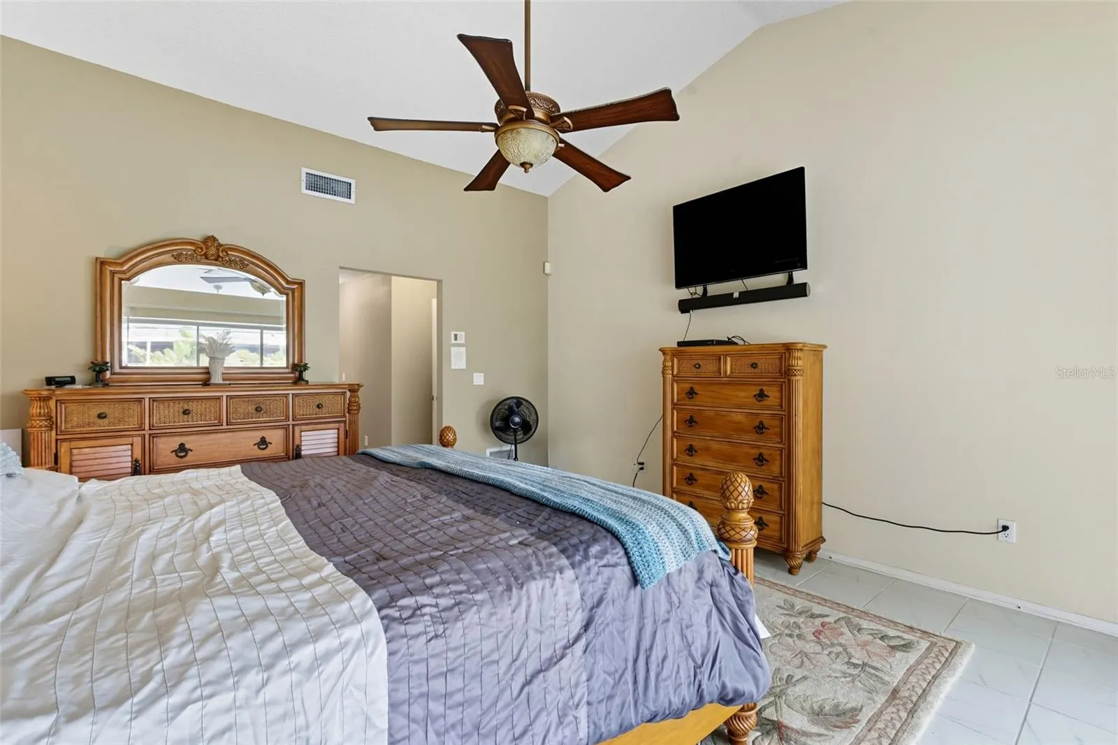 1602 SOUTHBAY DR