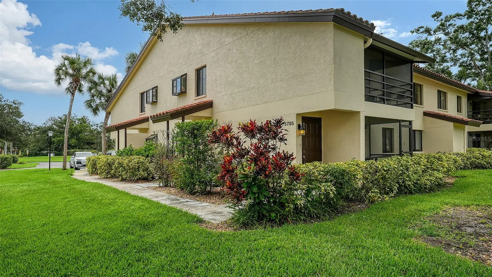 5785 GARDENS DR #5785, #5785