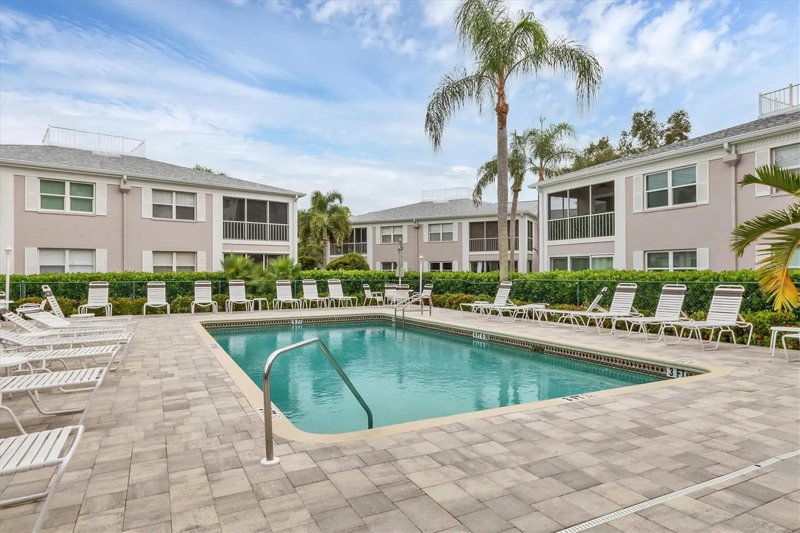 5627 SHEFFIELD GREENE CIR #37, #37