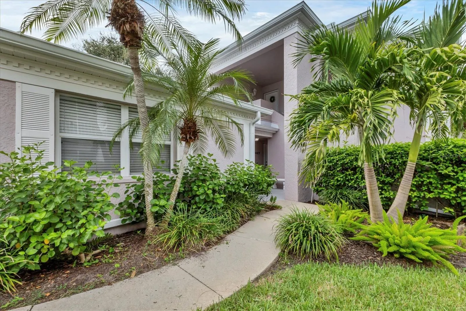 5627 SHEFFIELD GREENE CIR #37, #37
