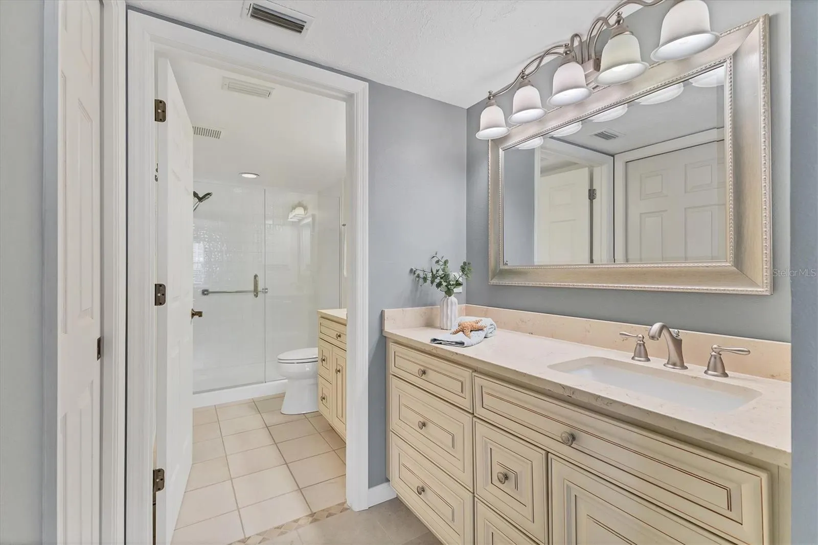 5627 SHEFFIELD GREENE CIR #37, #37