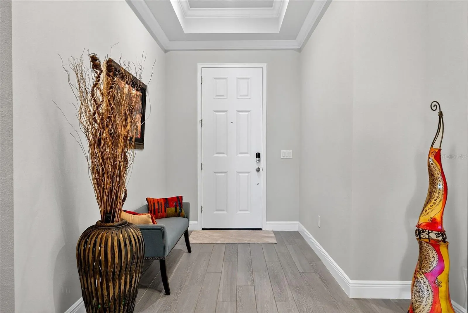 5858 LONG SHORE LOOP