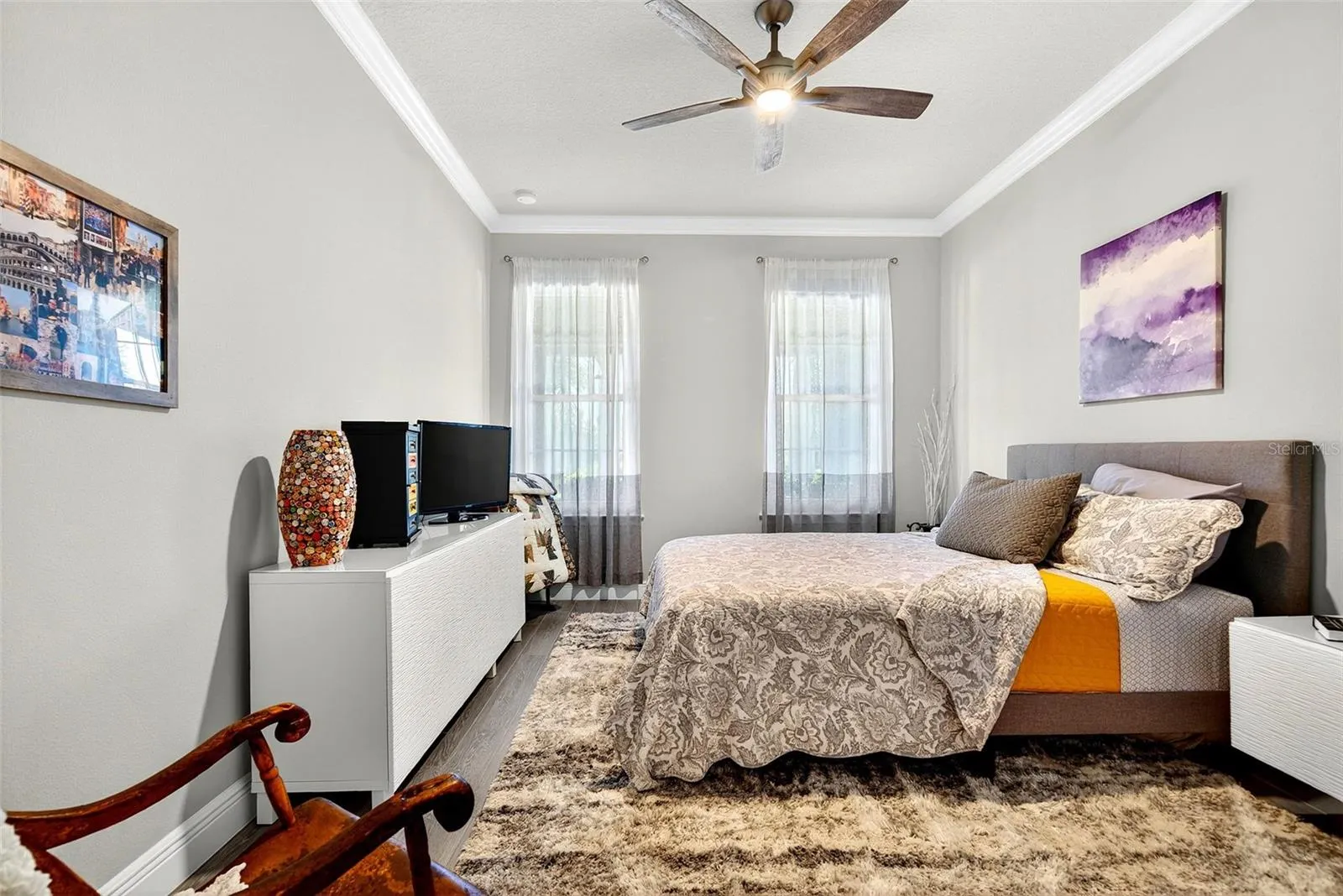 5858 LONG SHORE LOOP