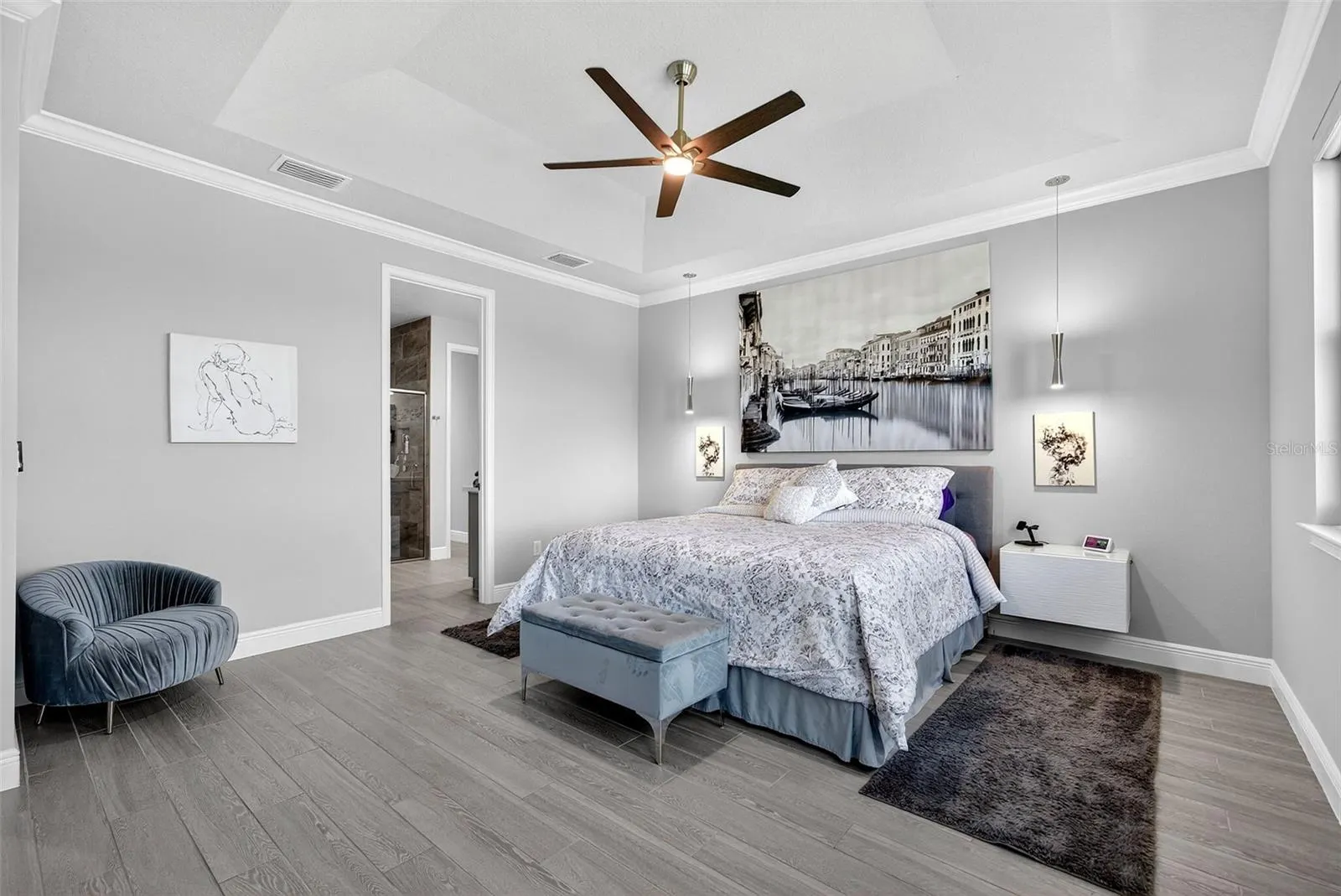 5858 LONG SHORE LOOP