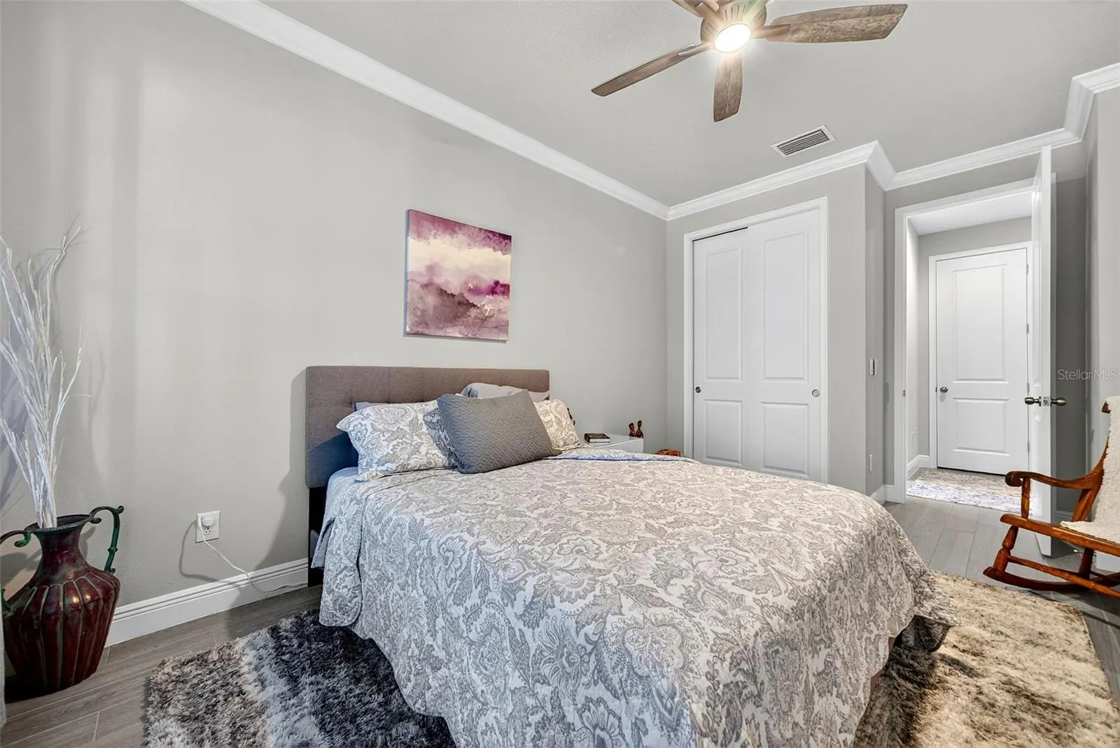 5858 LONG SHORE LOOP