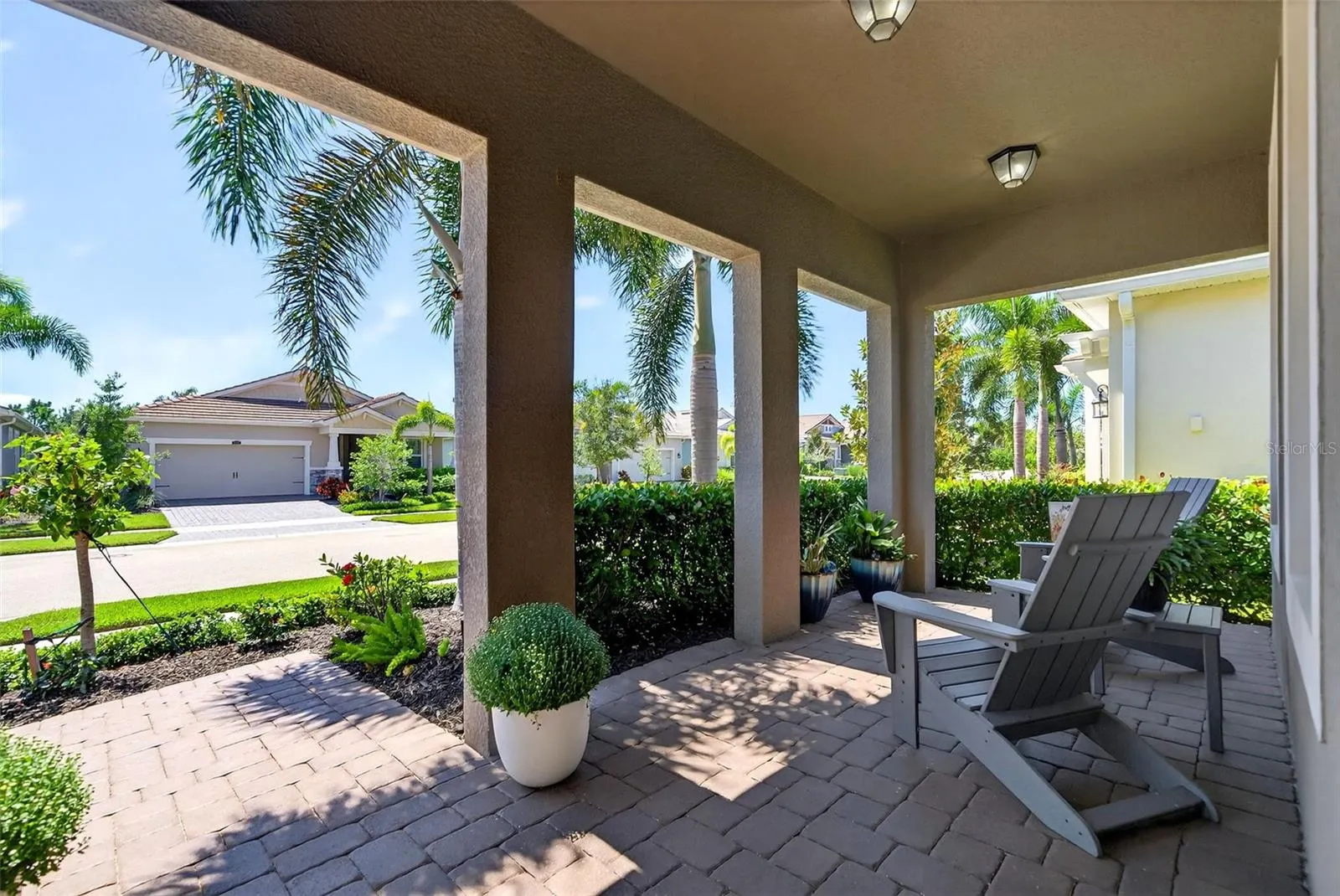 5858 LONG SHORE LOOP