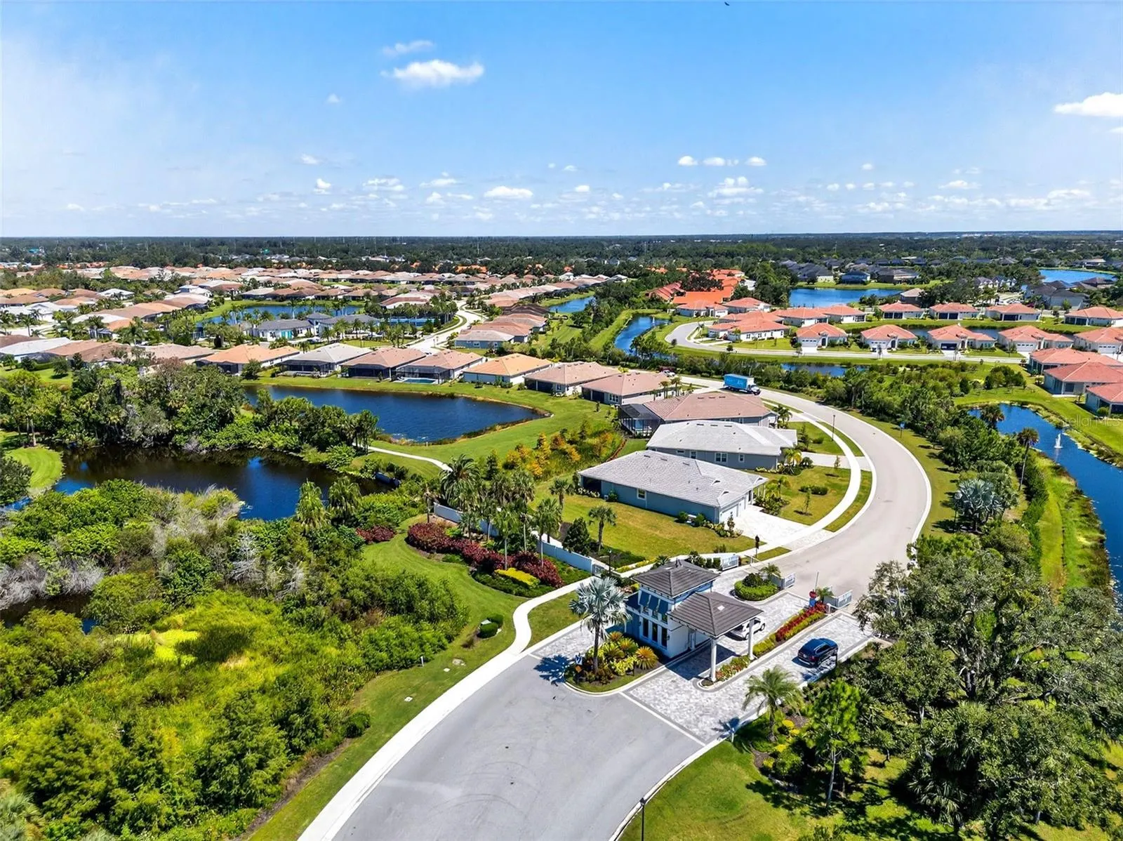 5858 LONG SHORE LOOP
