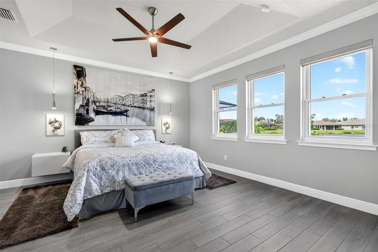 5858 LONG SHORE LOOP