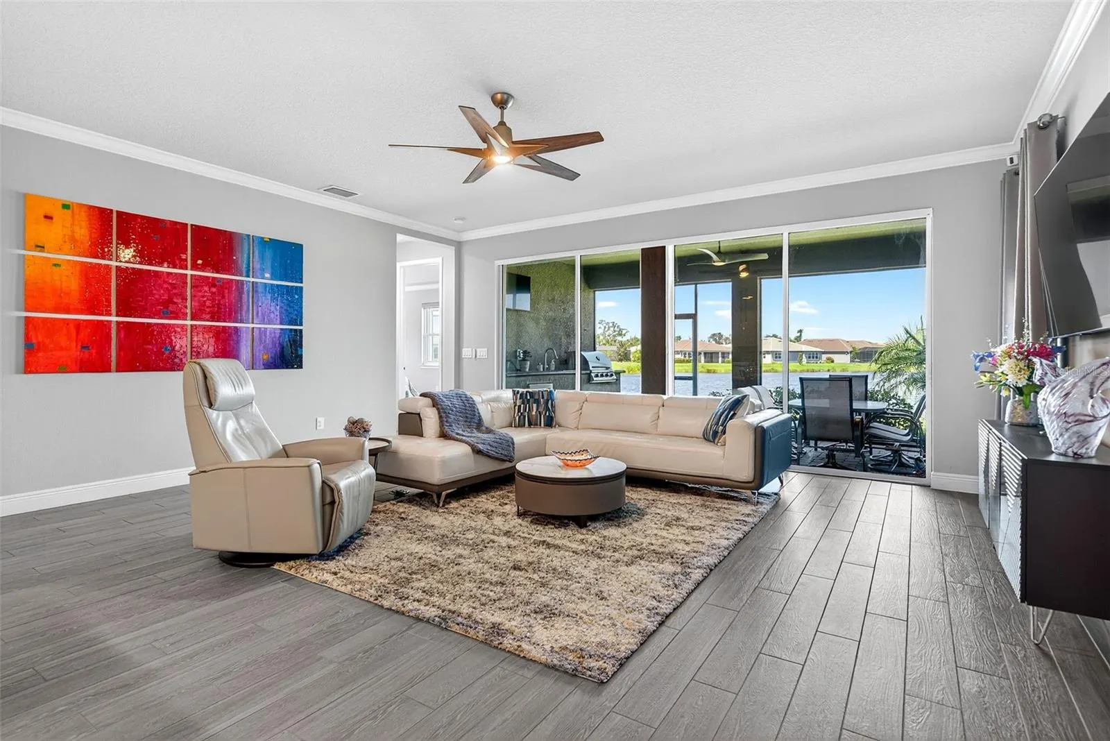 5858 LONG SHORE LOOP