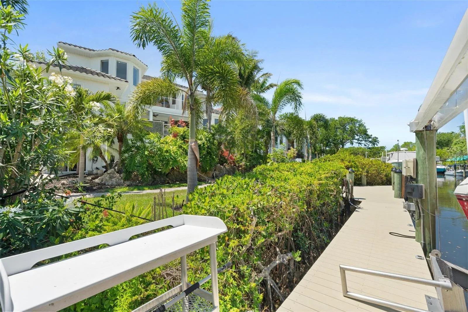 7118 HAWKS HARBOR CIR