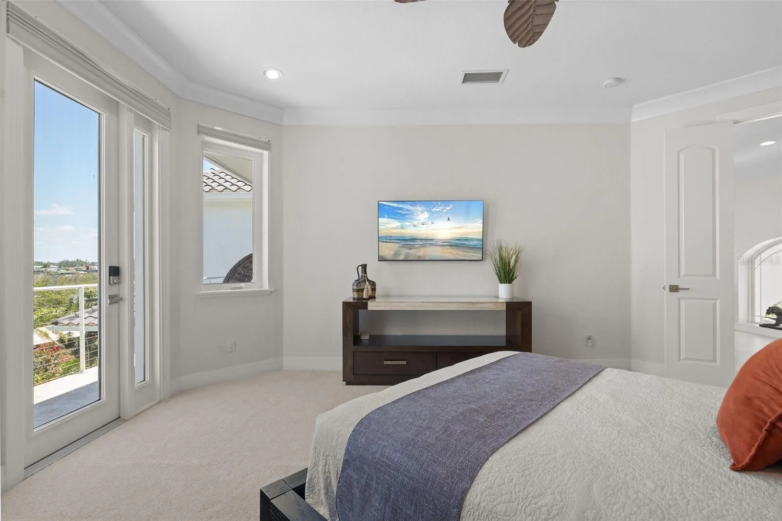 7118 HAWKS HARBOR CIR