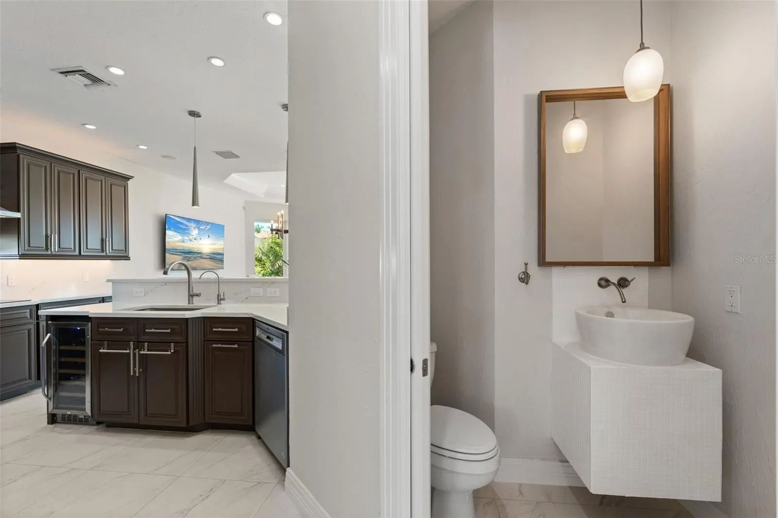 7118 HAWKS HARBOR CIR