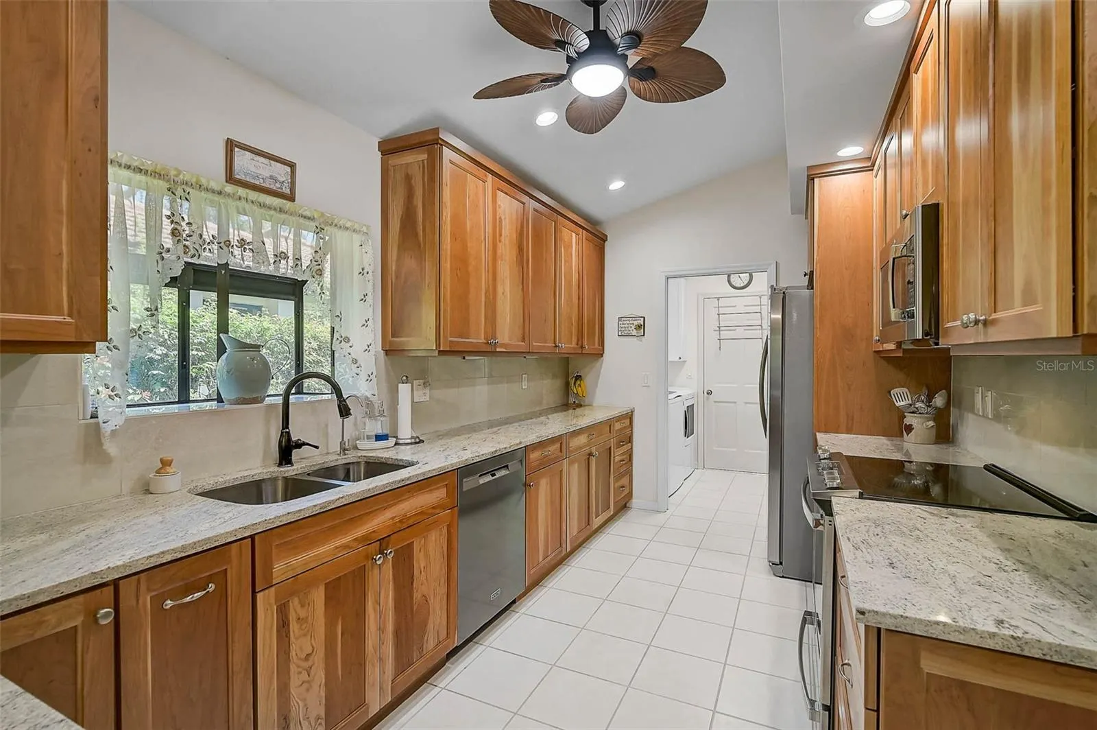 7363 OAK MOSS DR #33, #33