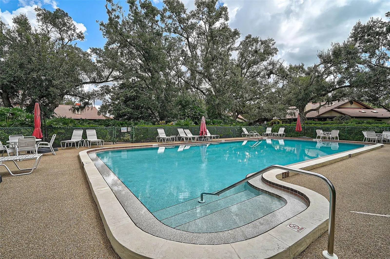 7363 OAK MOSS DR #33, #33