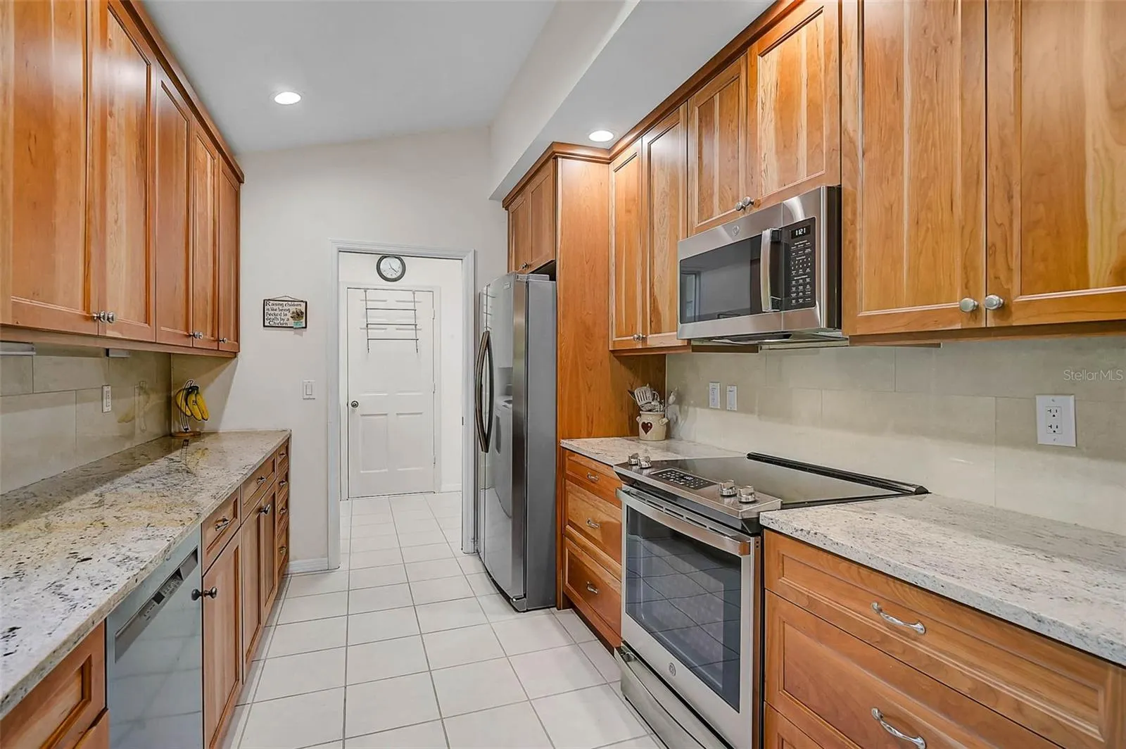 7363 OAK MOSS DR #33, #33