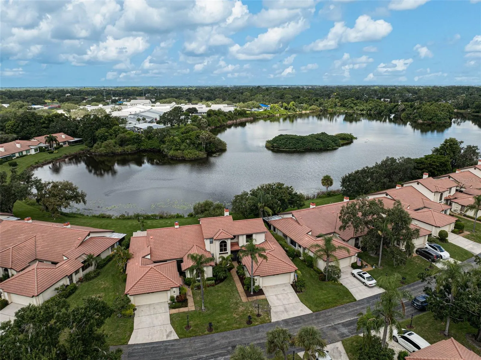 7363 OAK MOSS DR #33, #33