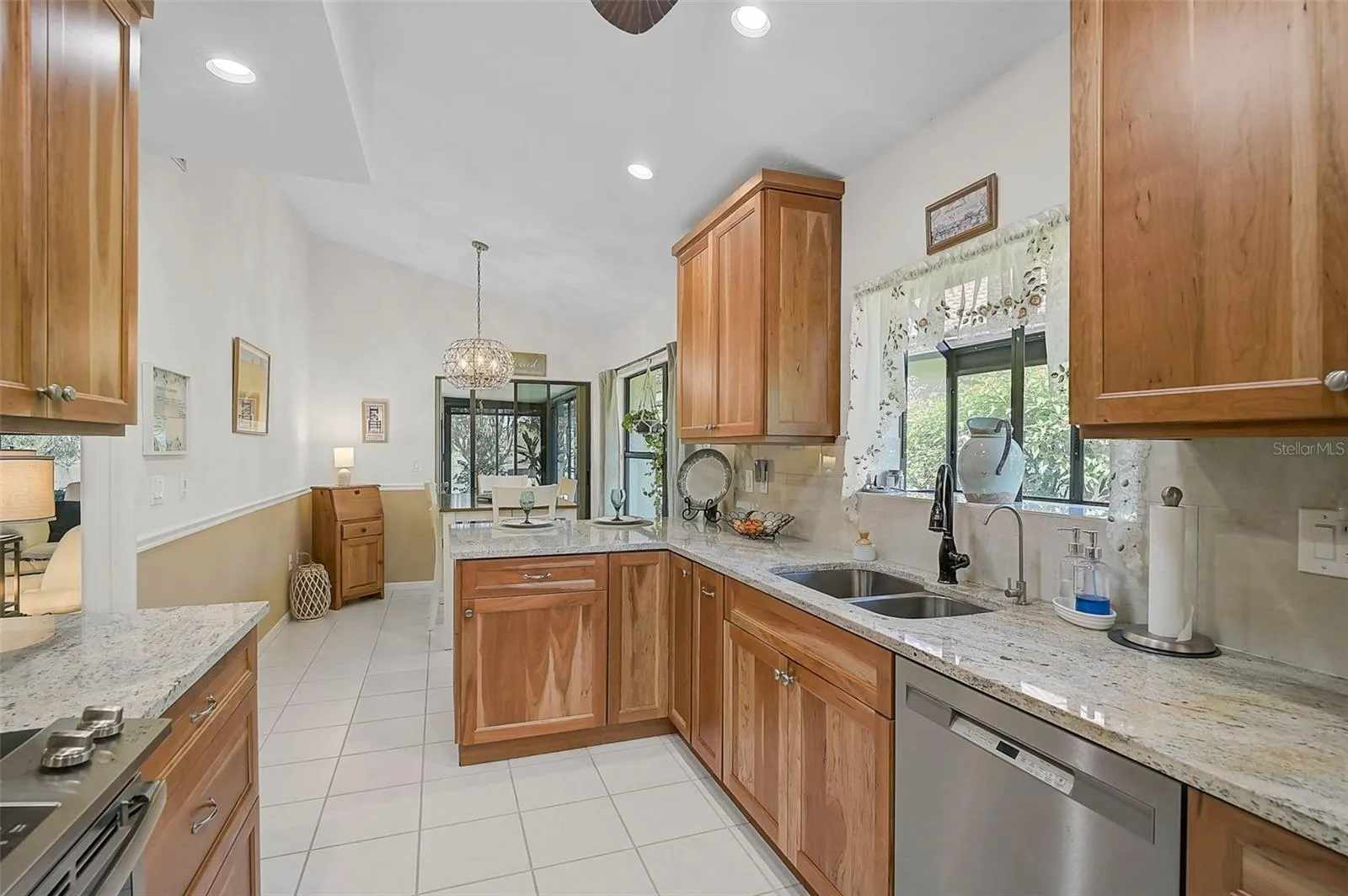 7363 OAK MOSS DR #33, #33
