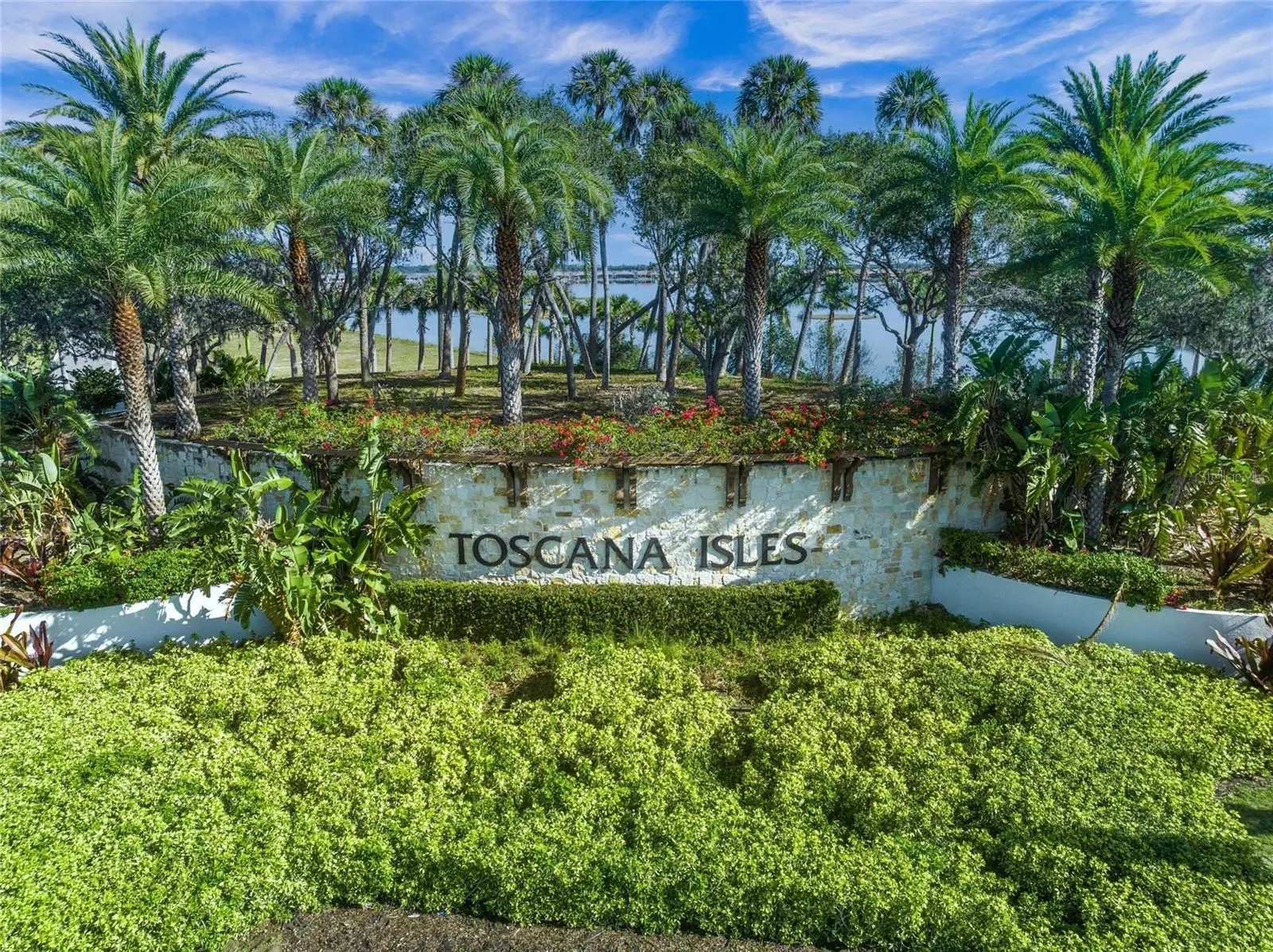 340 TOSCAVILLA BLVD