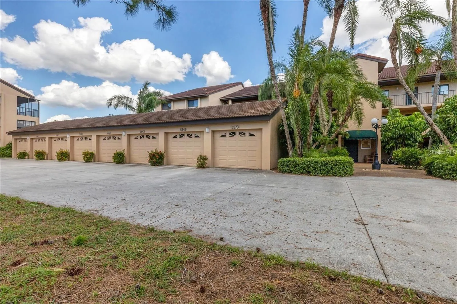 5565 ASHTON LAKE DR #5565, #5565