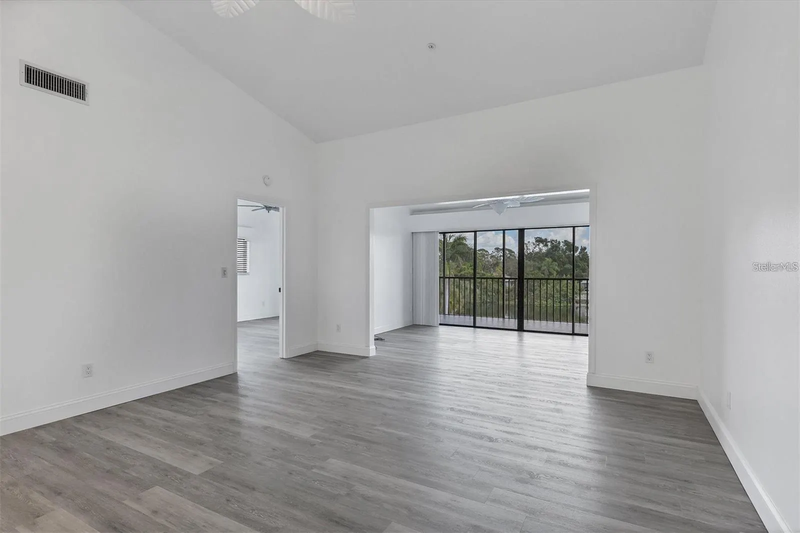 5565 ASHTON LAKE DR #5565, #5565