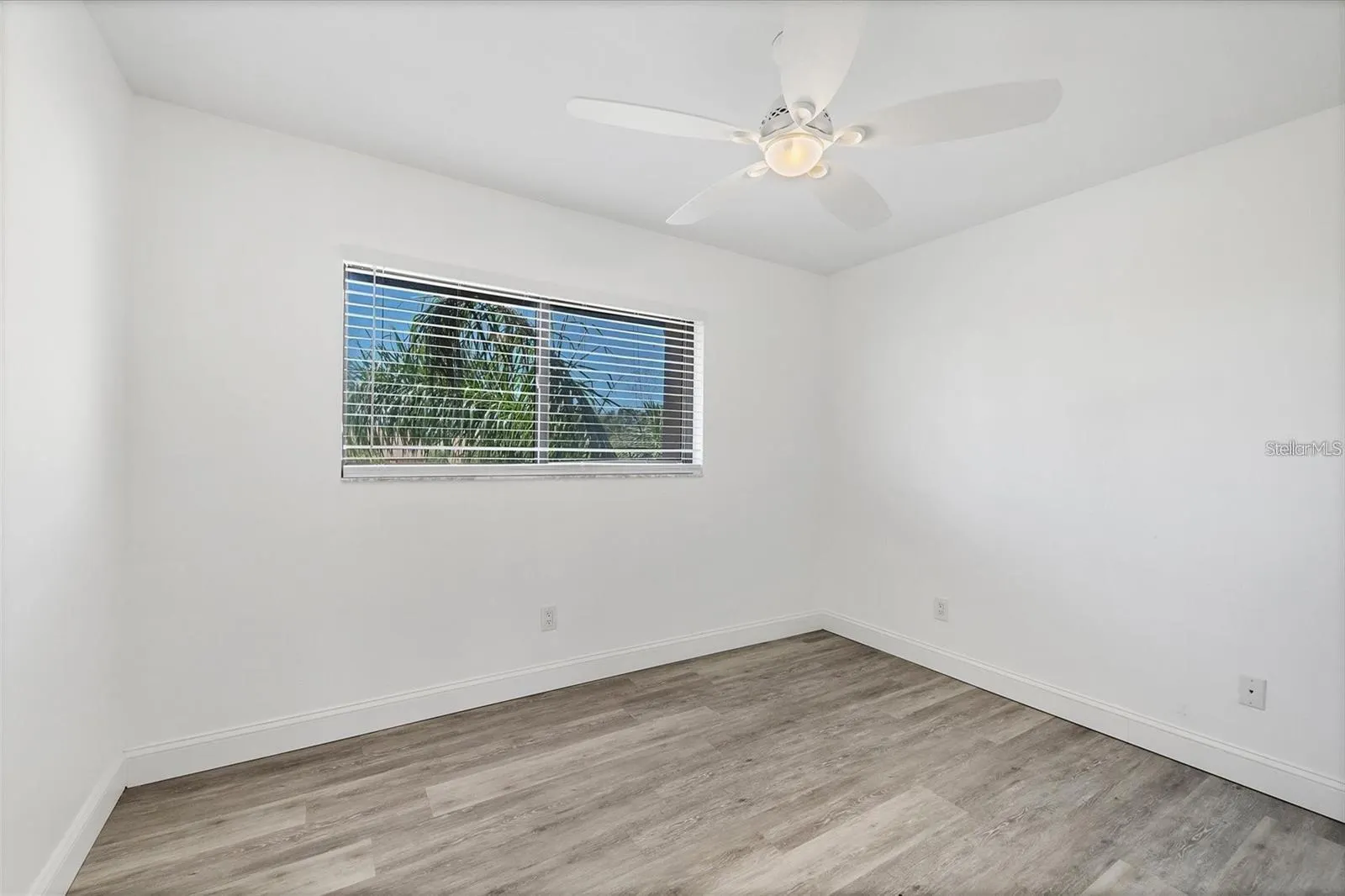 5565 ASHTON LAKE DR #5565, #5565