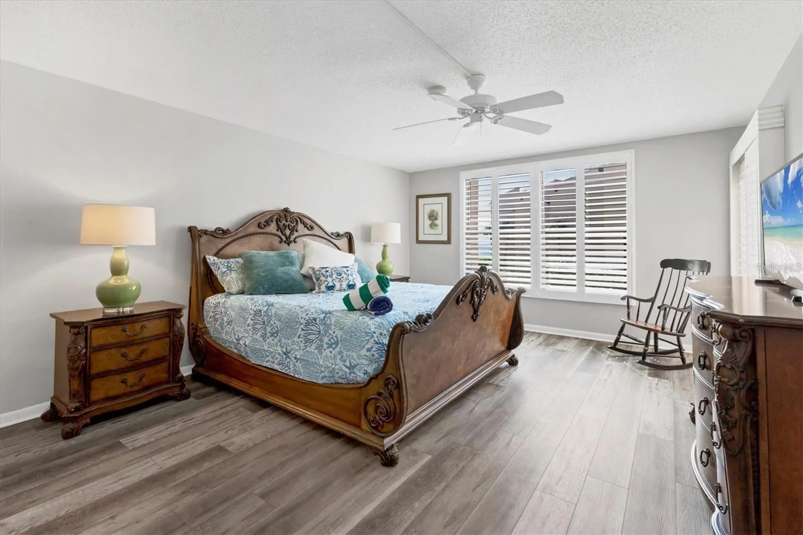 6480 MIDNIGHT PASS RD #311, #311