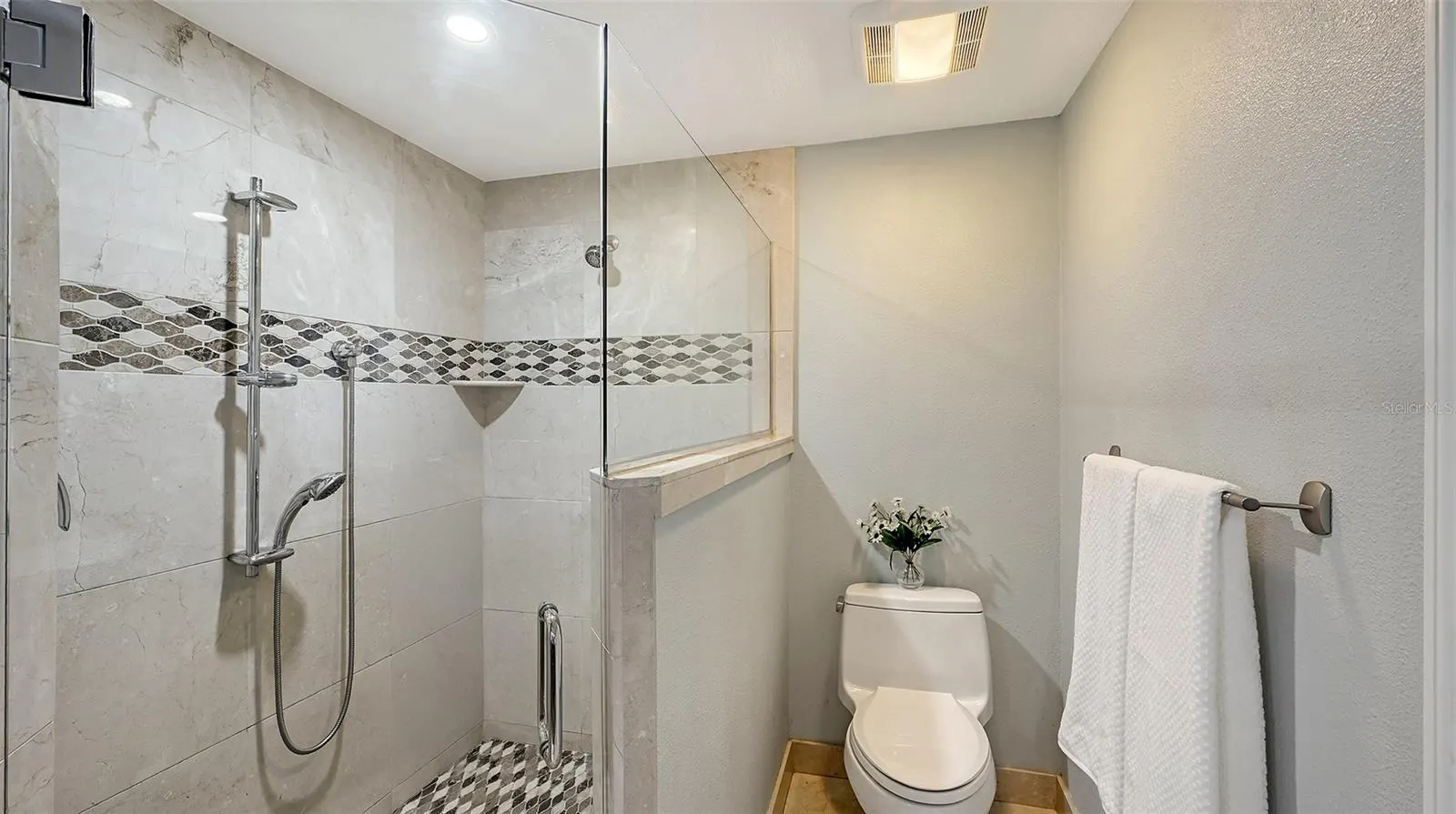 407 BELLINI CIR