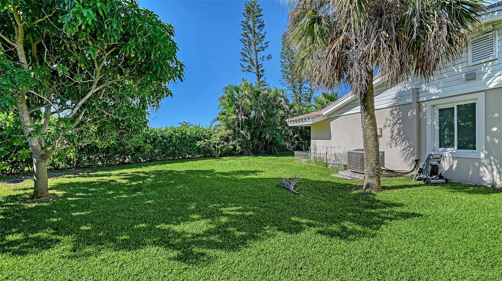 407 BELLINI CIR