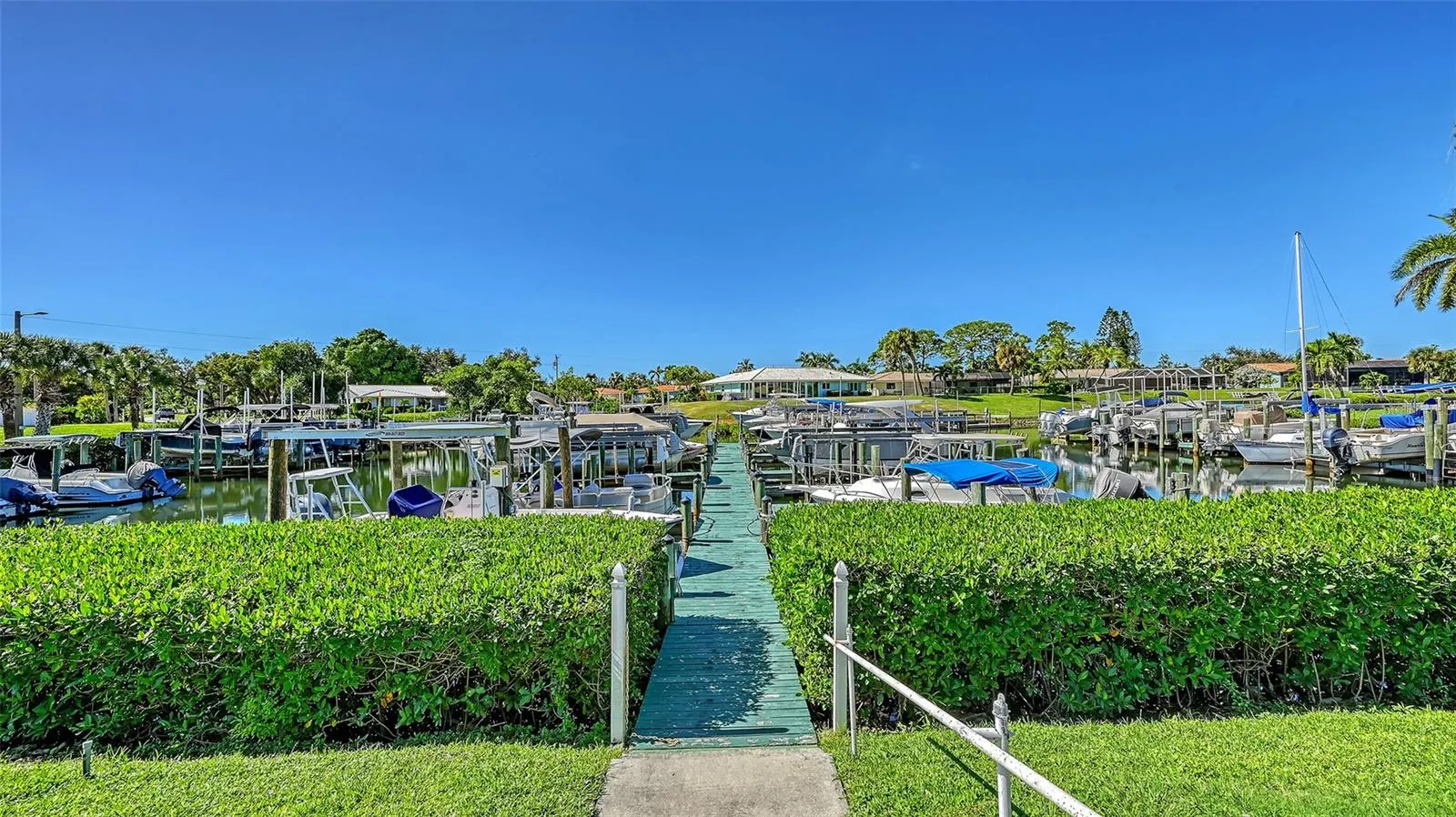 407 BELLINI CIR