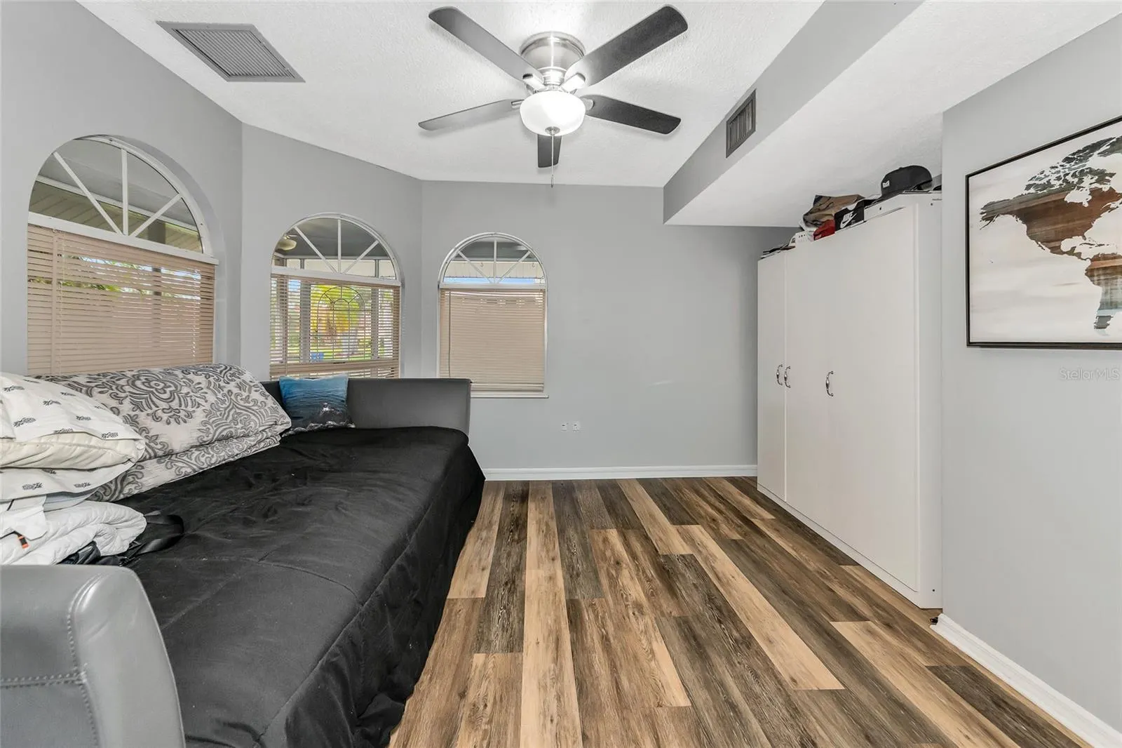 6145 BONAVENTURE CT