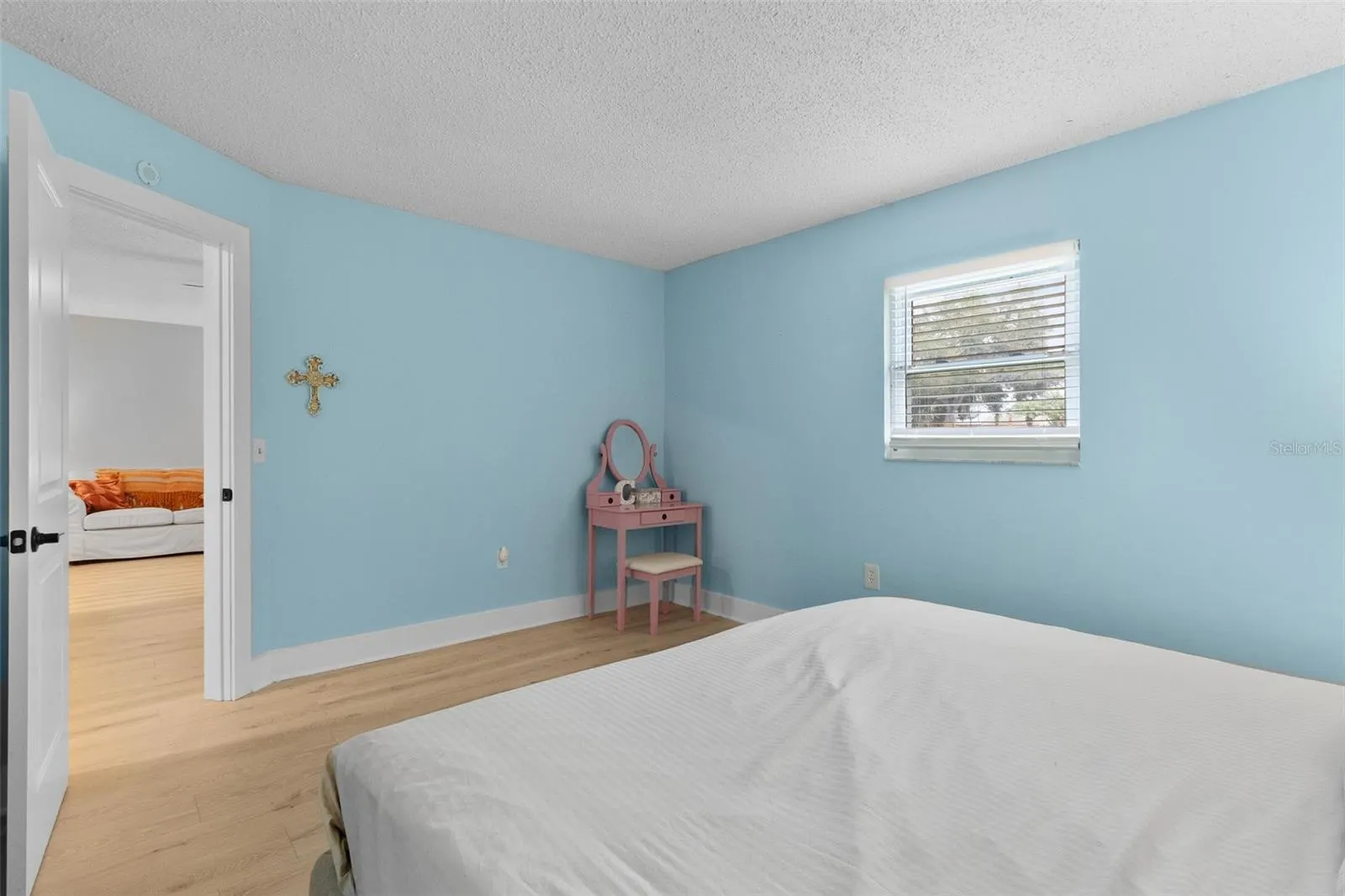 4850 NEPTUNE RD