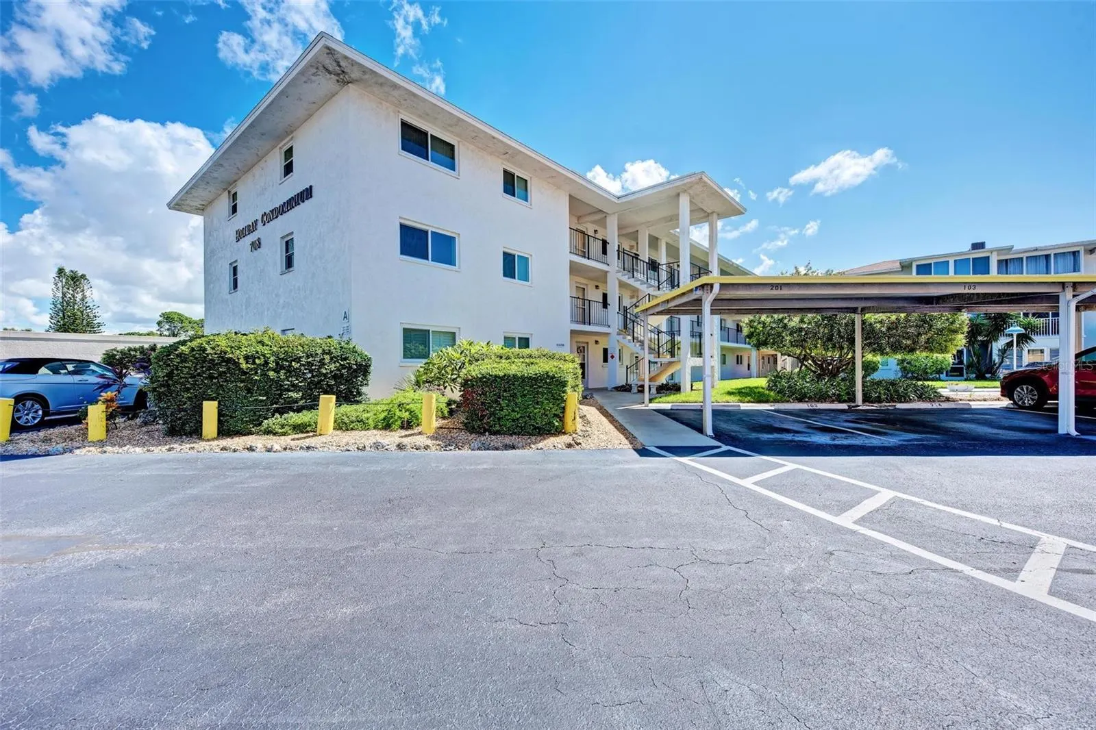 708 TAMIAMI TRL S #201, #201