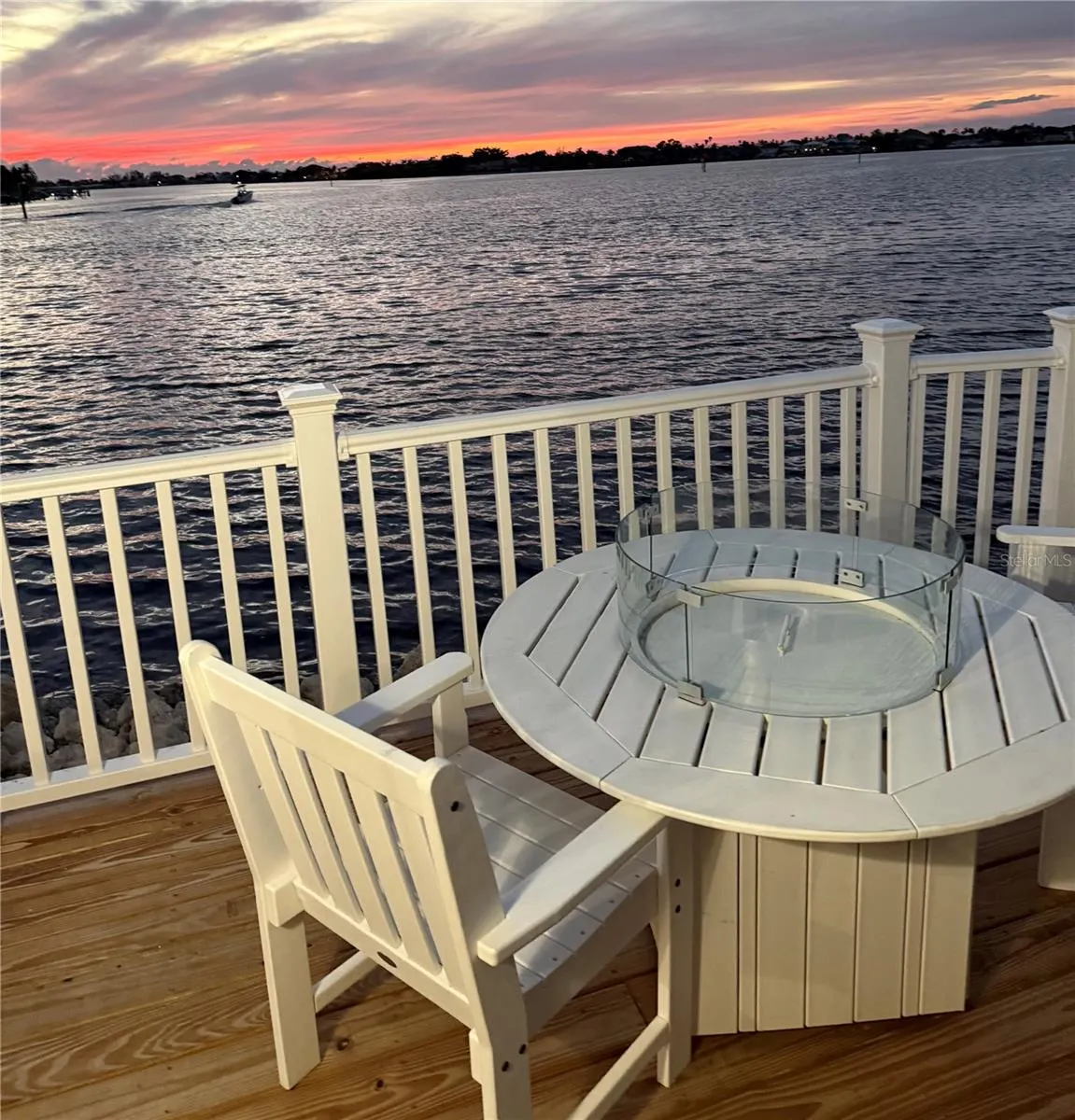 33 STARBOARD DR