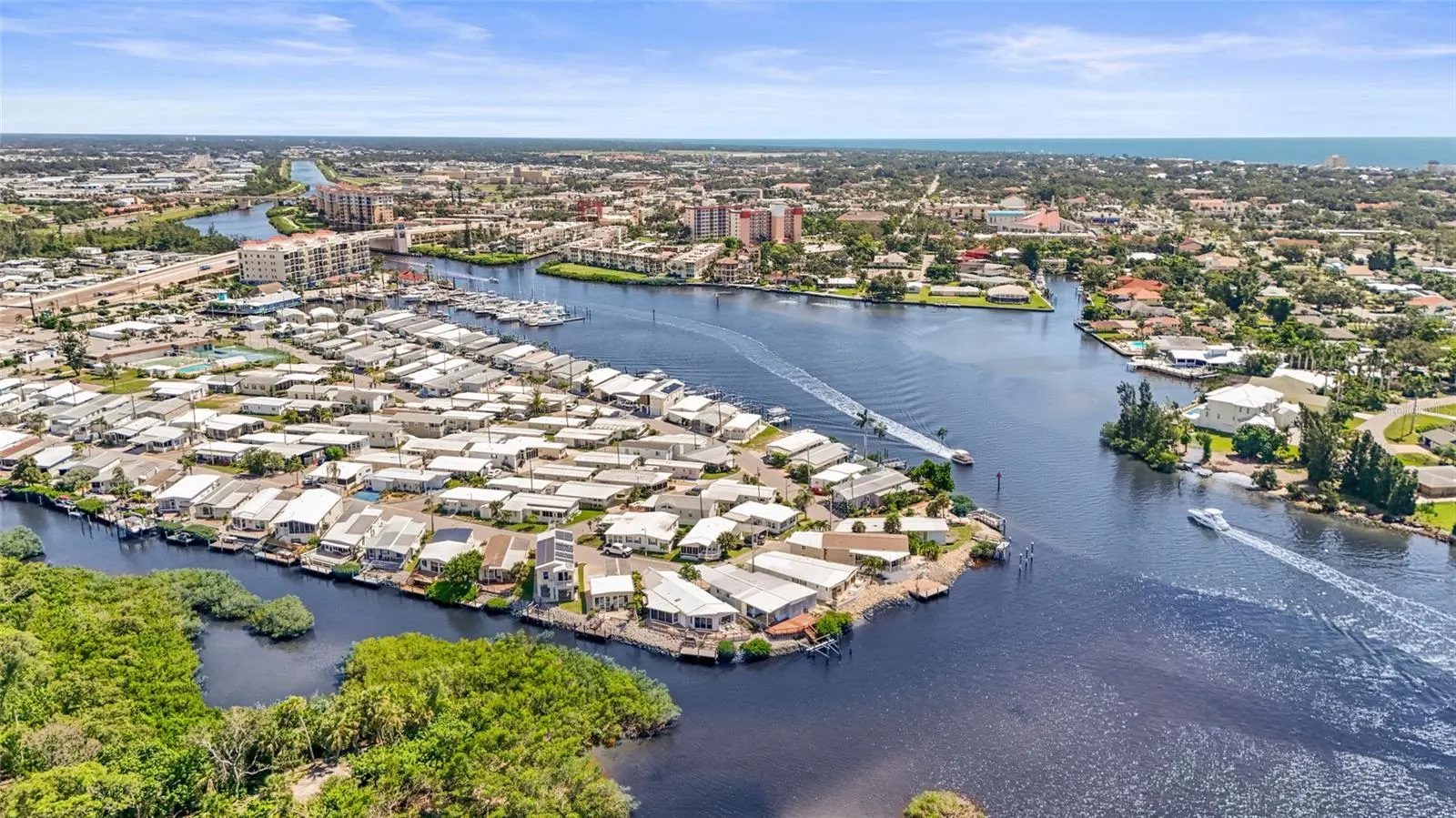 33 STARBOARD DR