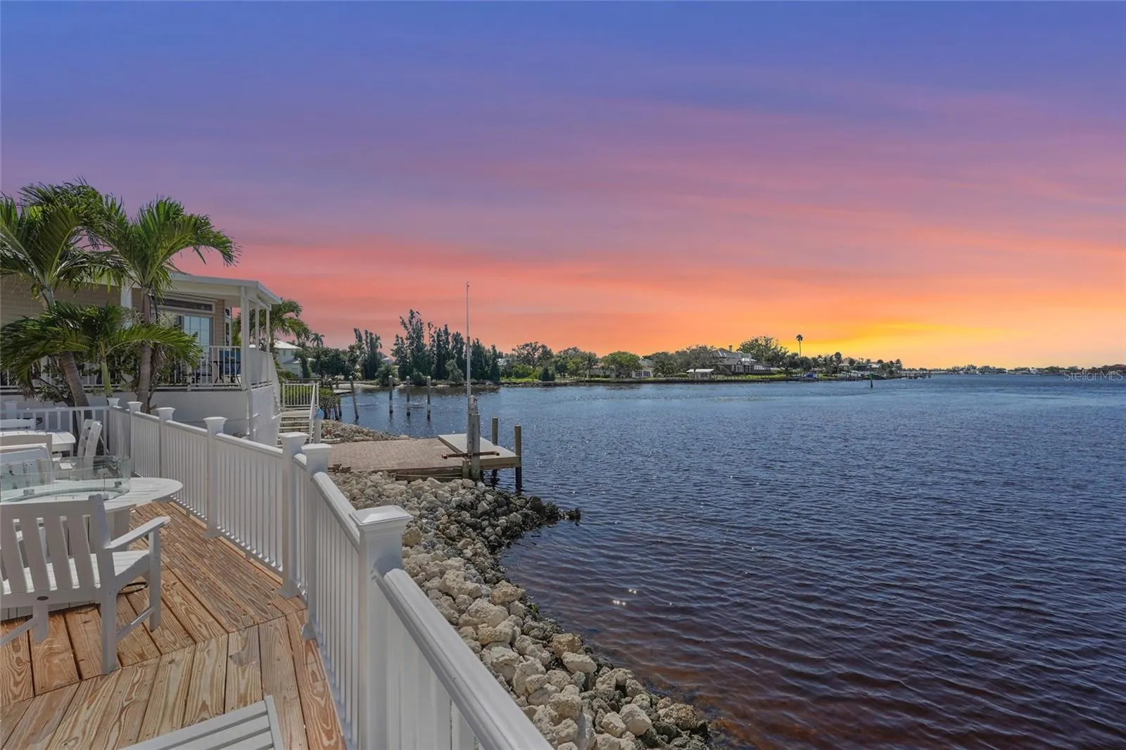 33 STARBOARD DR